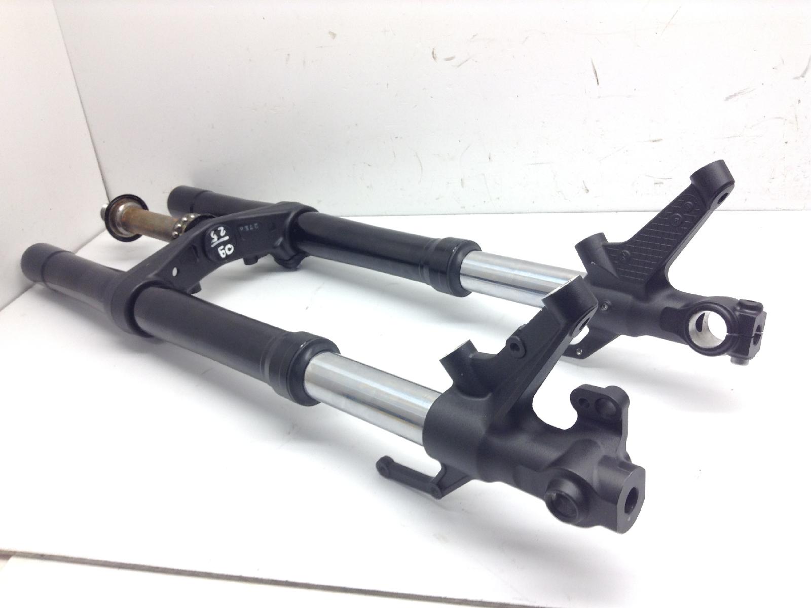 Yamaha mt-09 890 forcella anteriore e steli 2022 2022 rn691