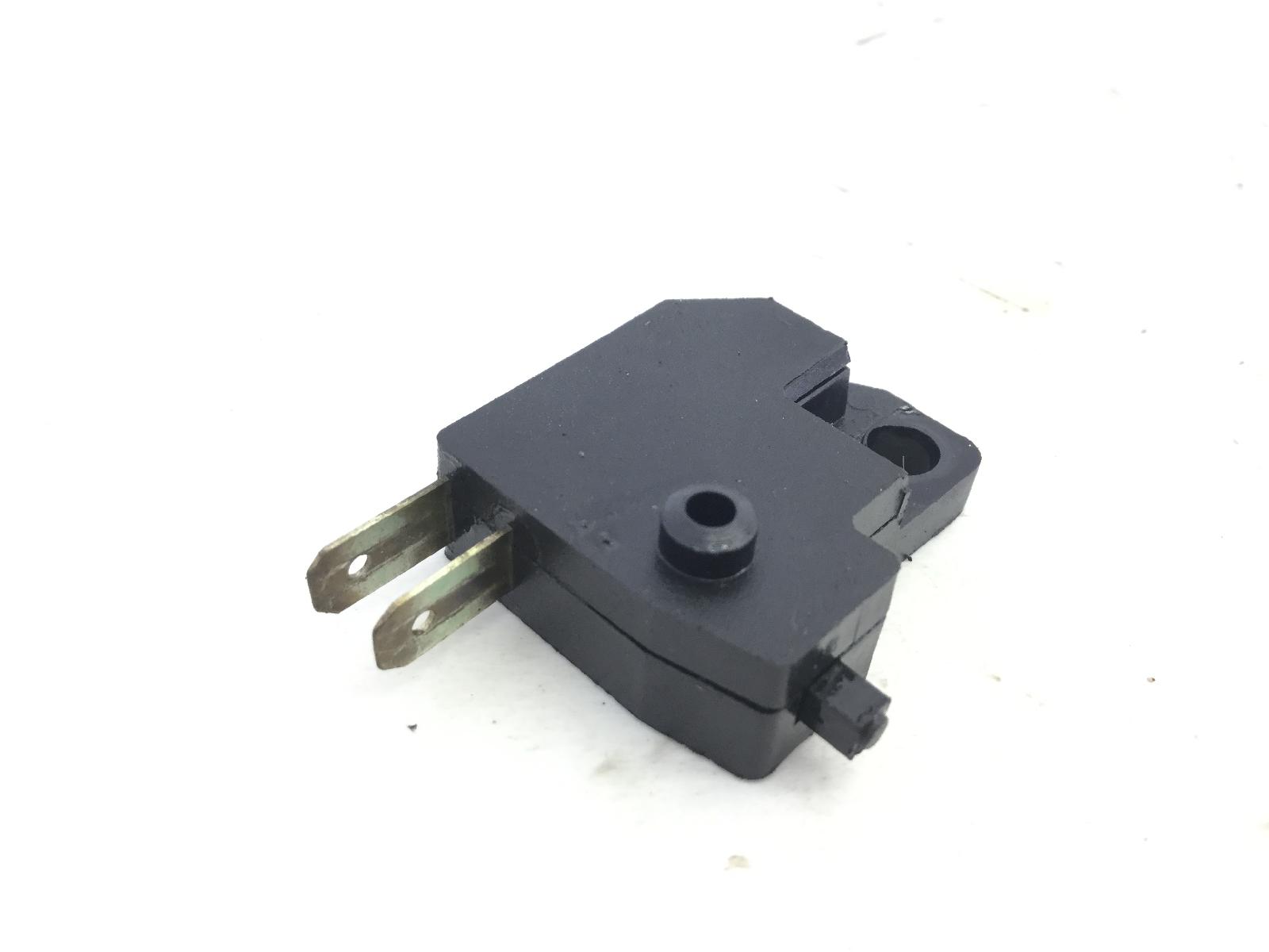 Sym symphony st 50 sensore stop microtop freno posteriore sinistro 2015 2015 xb05w1