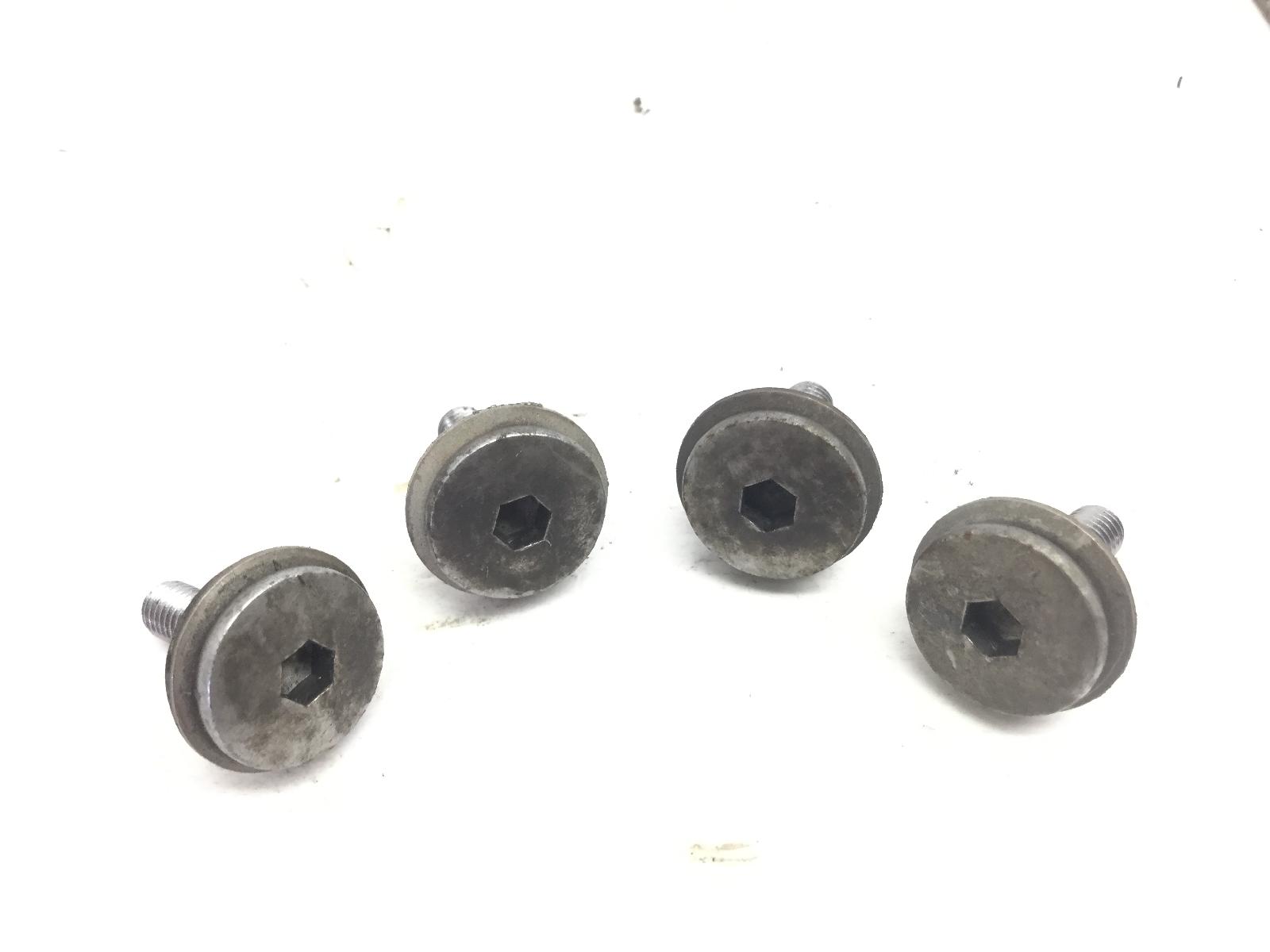 Yamaha mt-07 700 kit 4 viti fissaggio coperchio testa testata head 2014 2015 rm041