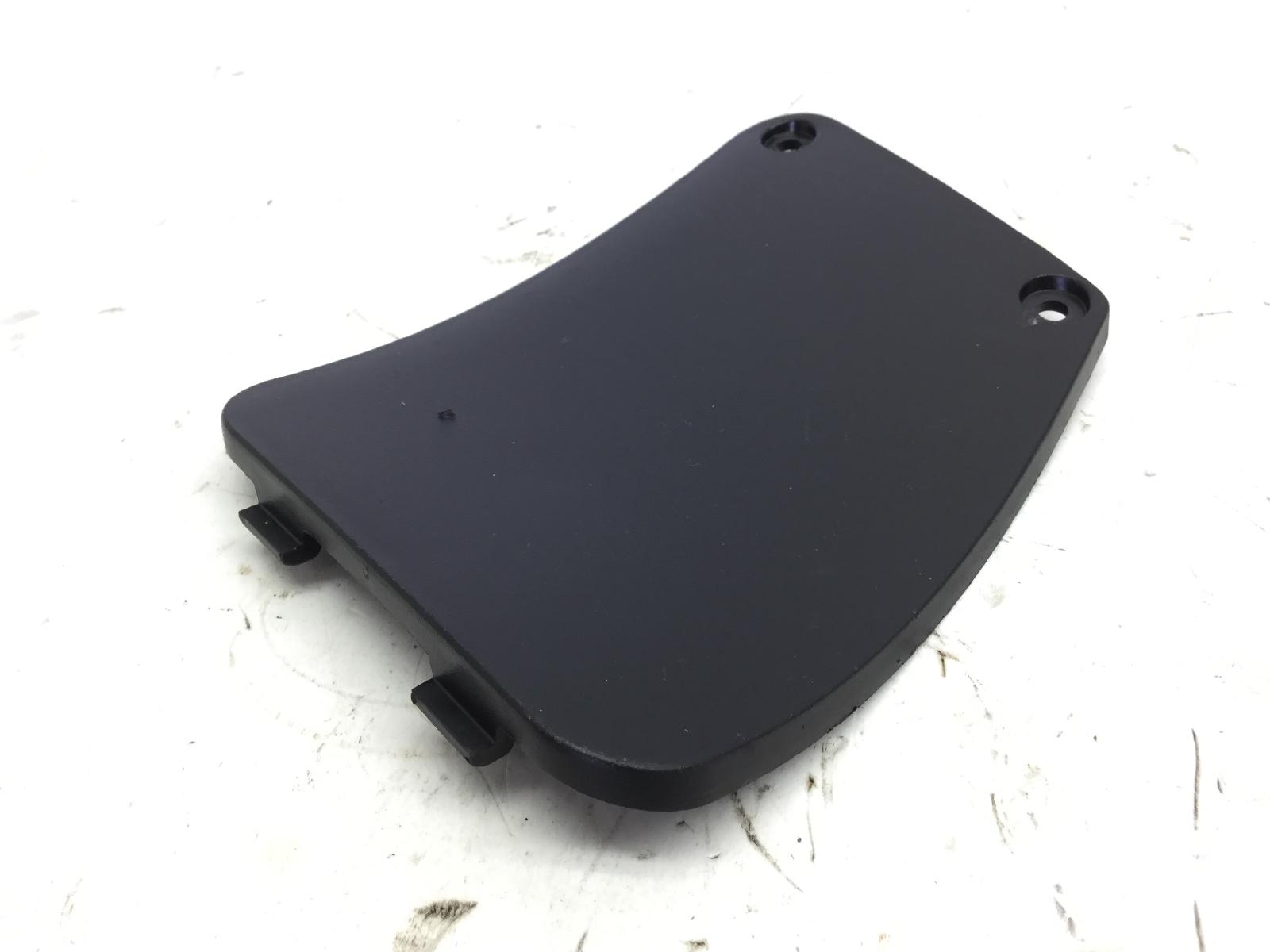Piaggio vespa primavera 4t 3v ie abs e5 125 sportello controscudo 2020 2023 md1100