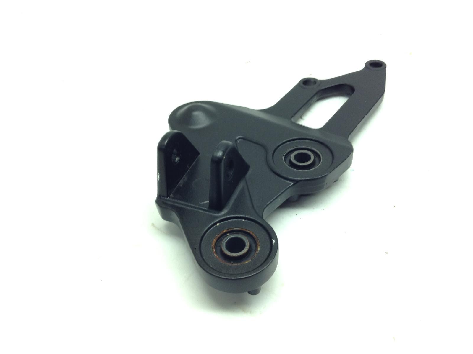 Yamaha mtt690 tracer km0 700 staffa supporto pedana anteriore destra 2022 2022 rm305
