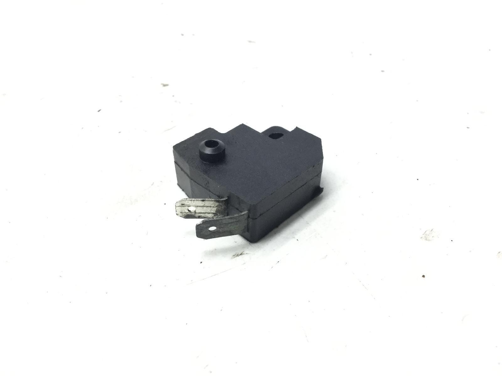 Keeway txm 125 sensore stop microstop freno anteriore destro 2017 2020 c2321026ht00