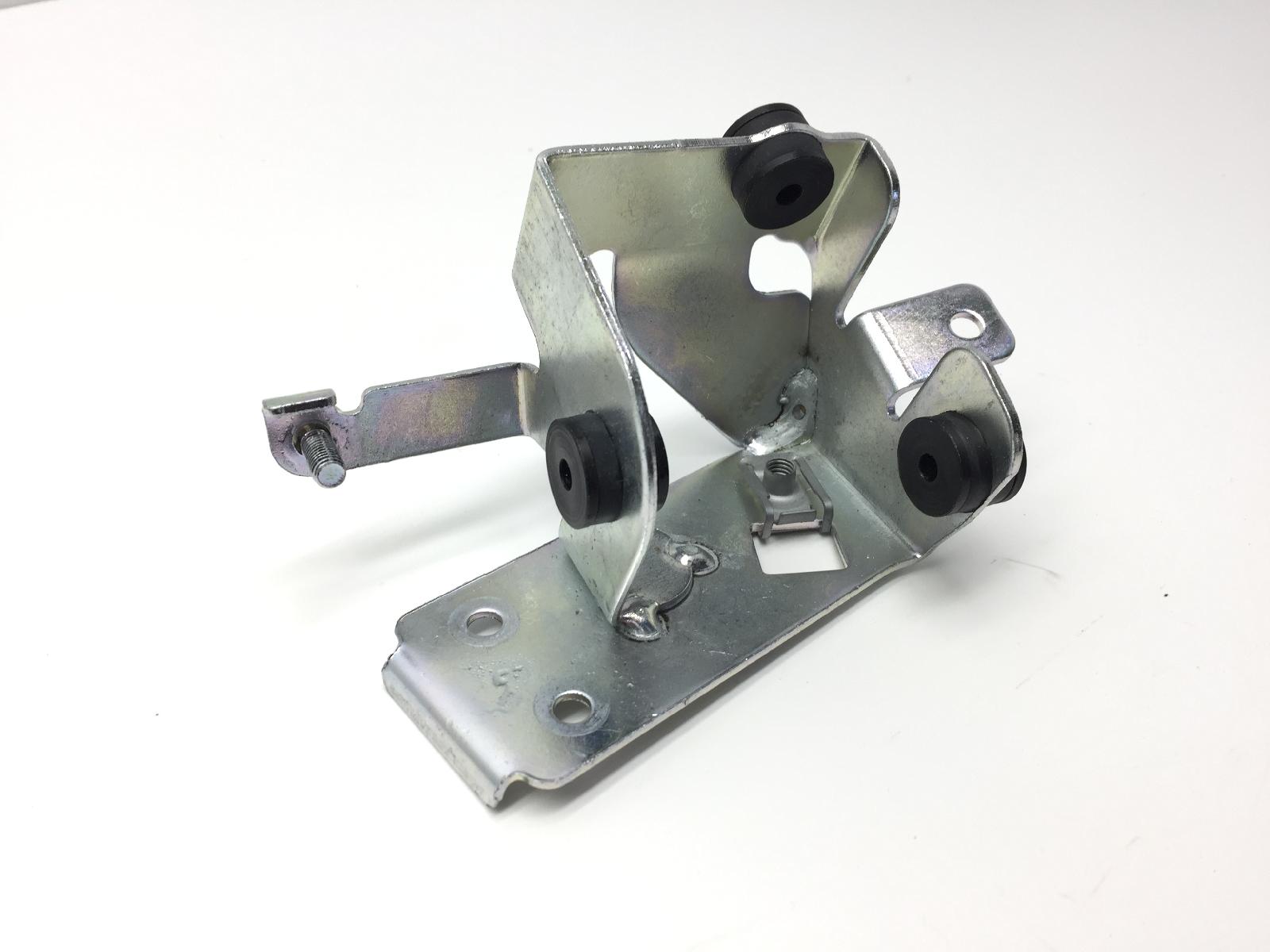 Piaggio vespa primavera 4t 3v ie abs e5 km0 125 staffa supporto pompa abs 2020 2023 md1100
