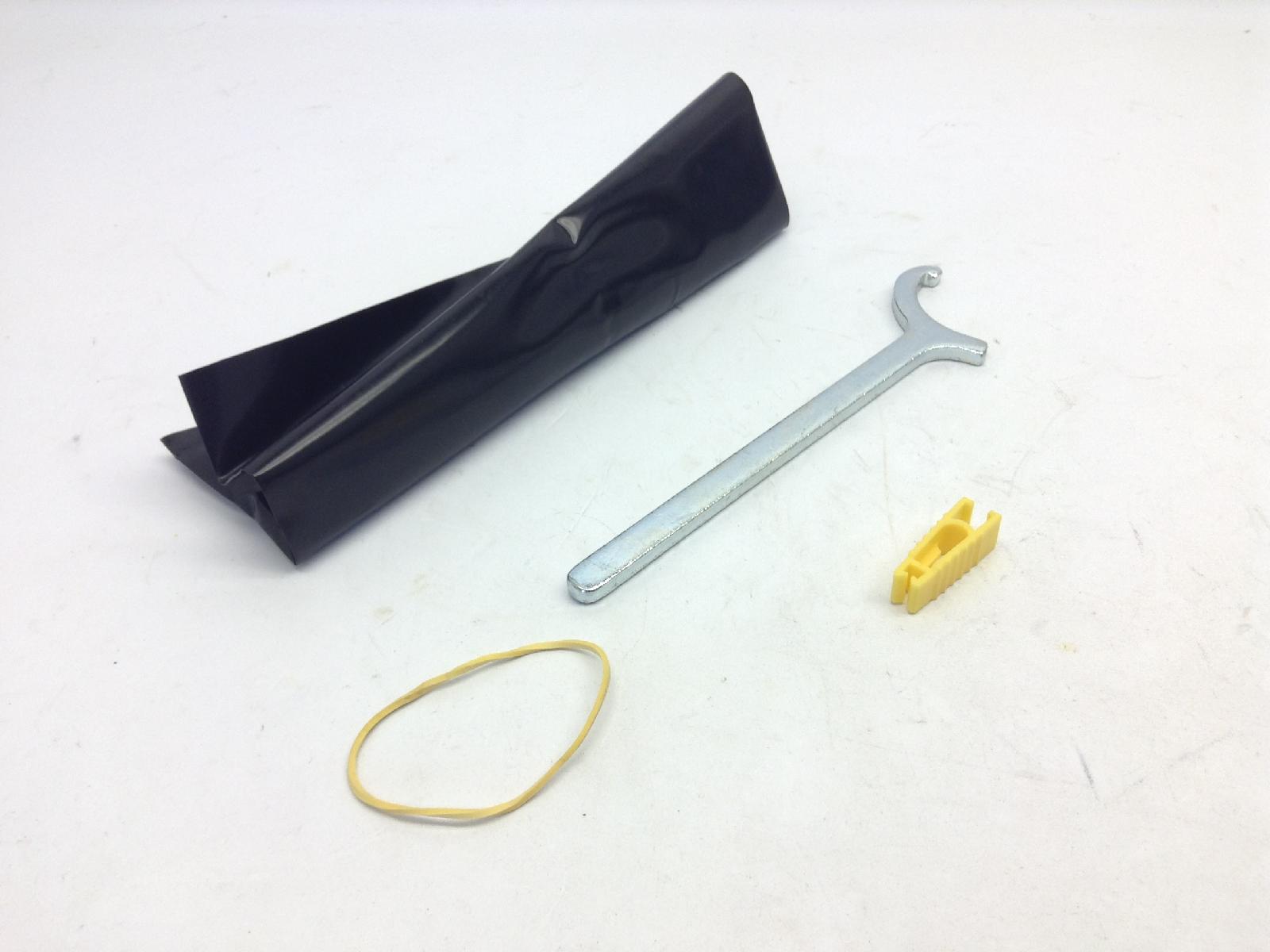 Piaggio vespa primavera 4t 3v ie abs e5 km0 125 kit attrezzi di bordo 2020 2023 md1100
