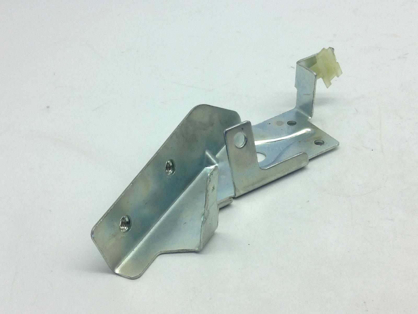 Piaggio vespa primavera 4t 3v ie abs e5 km0 125 staffa supporto connettori 2020 2023 md1100