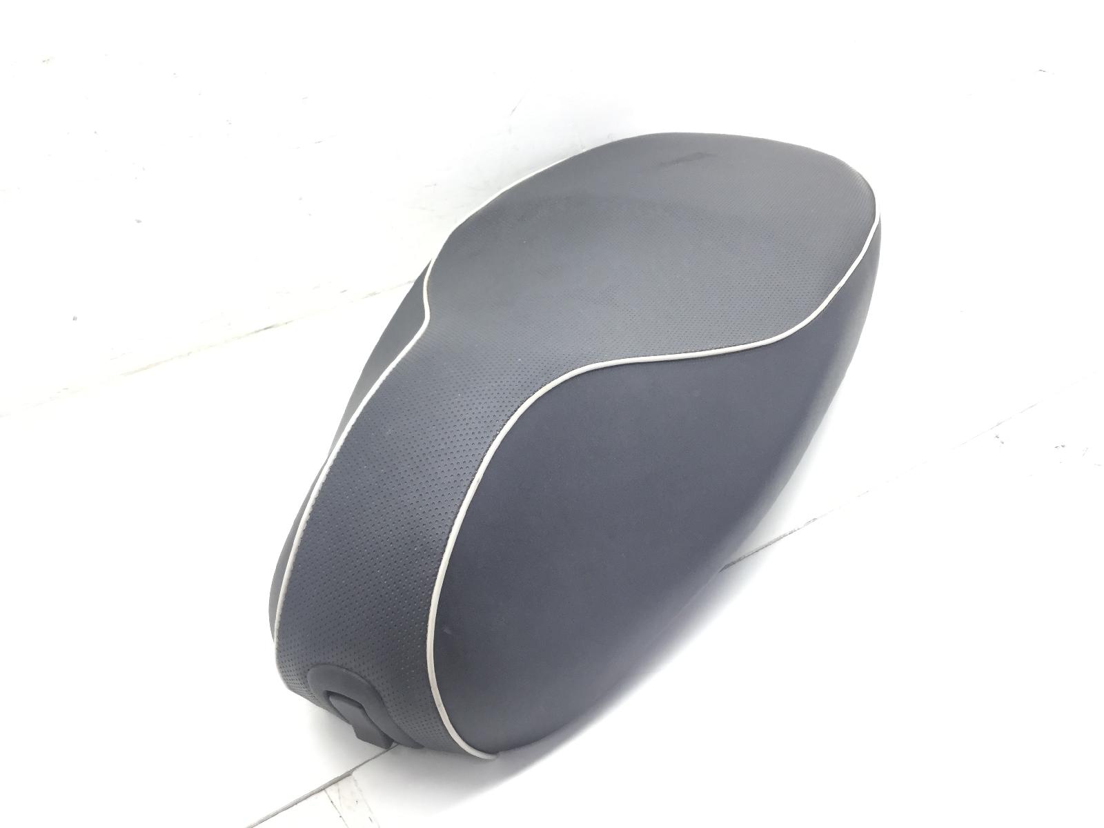 Piaggio vespa sprint km0 (usa) 150 sella saddle 2022 2023 zapm818g