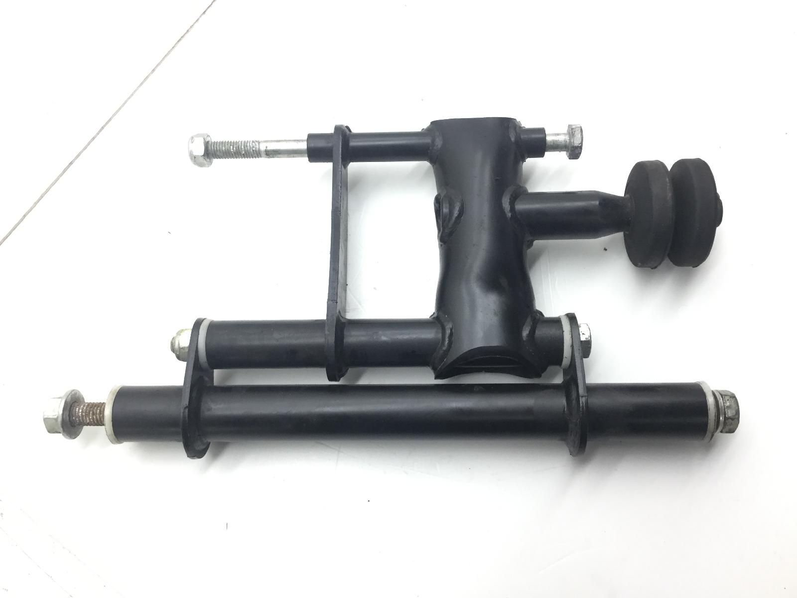 Piaggio vespa sprint km0 (usa) 150 staffa supporto motore 2022 2023 zapm818g