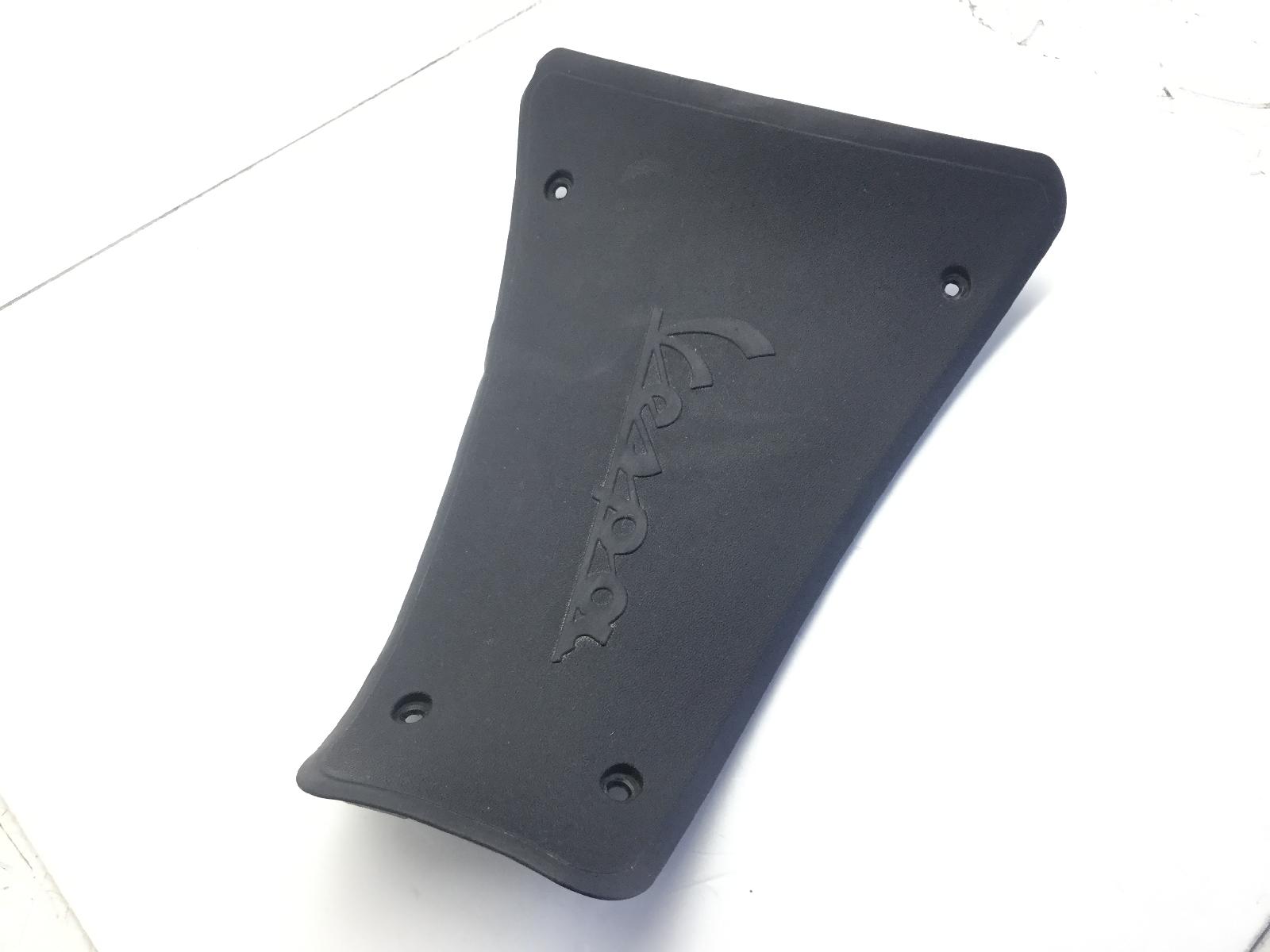 Piaggio vespa gts super ie abs 125 tappo sportello vano batteria 2021 2021 md3200