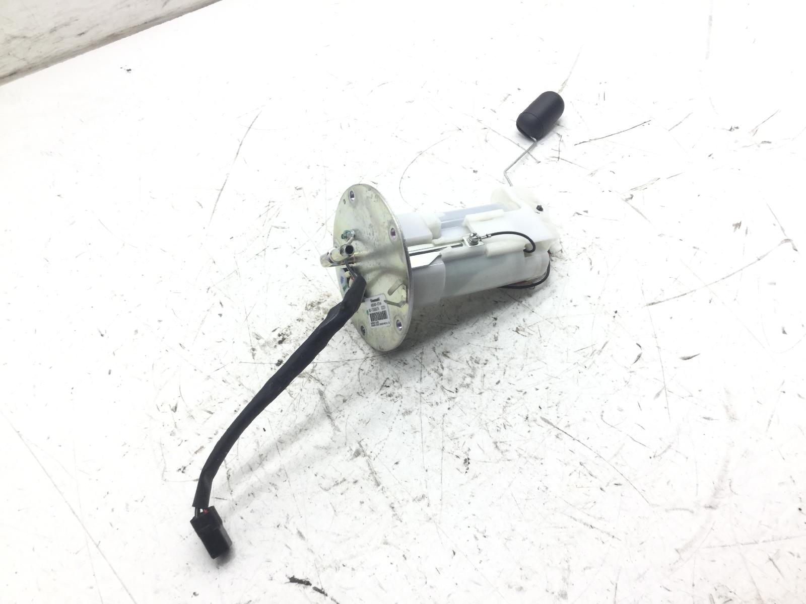 Kawasaki z650 650 pompa benzina serbatoio carburante 2023 2024 er650ssda