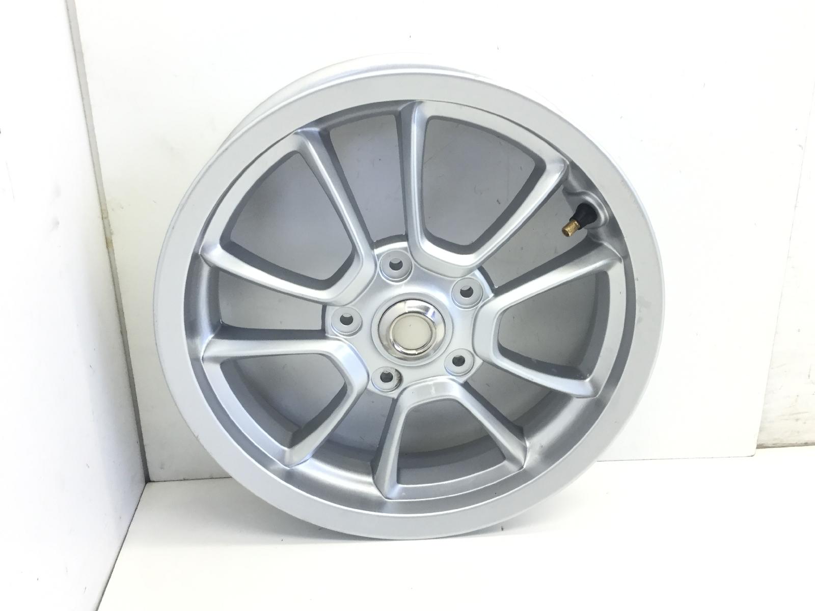 Piaggio vespa primavera e5 50 cerchio ruota anteriore 12 x 3.00 2020 2023 cd0100