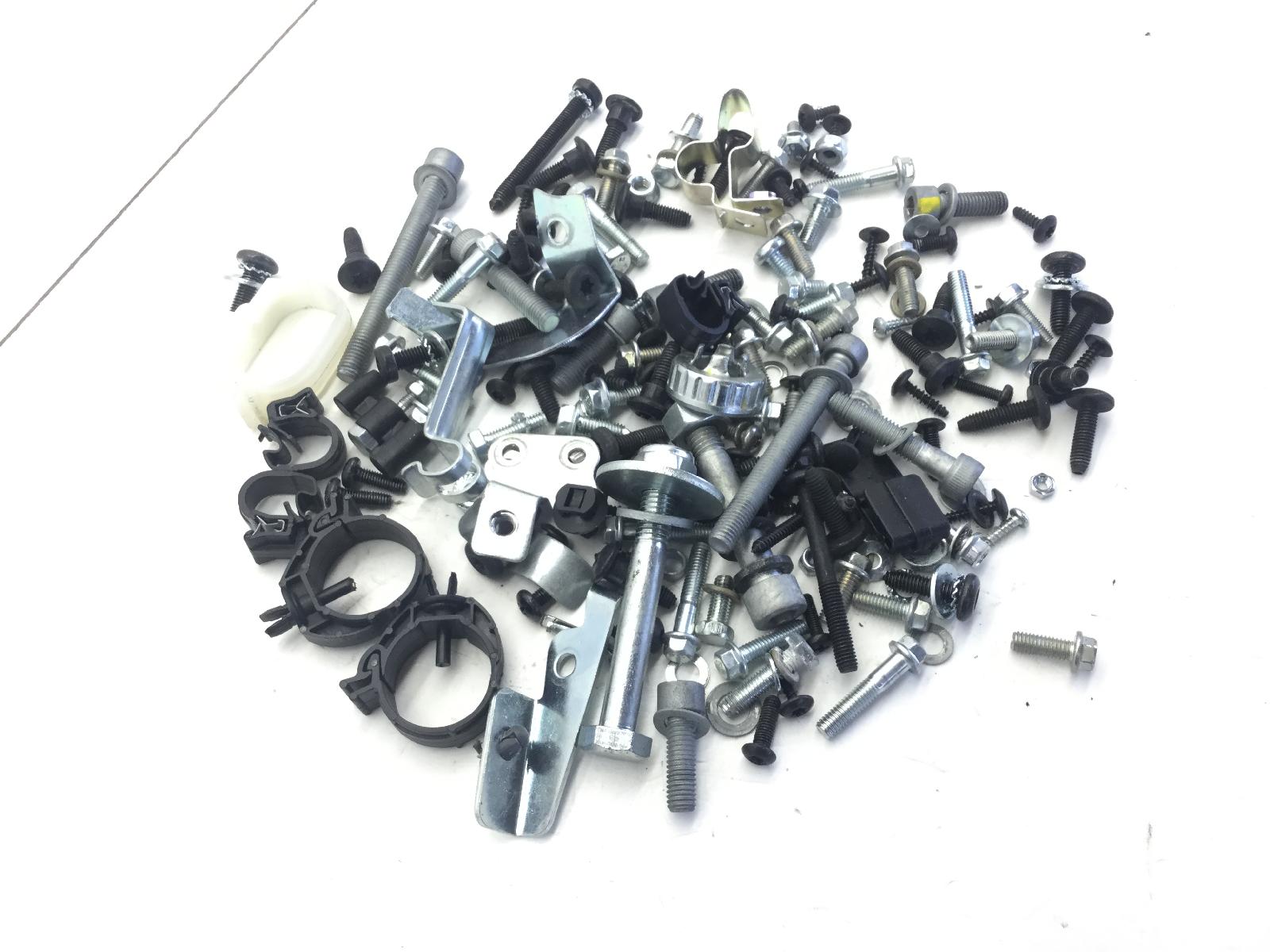 Piaggio vespa primavera e5 50 kit viti assortite 2020 2023 cd0100