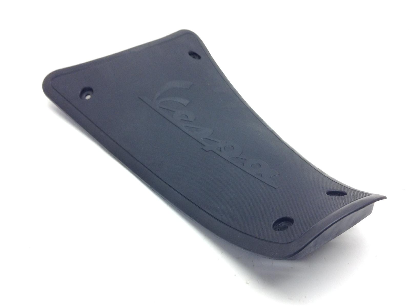 Piaggio vespa sprint 25km-h 50 tappo sportello coperchio pedana batteria 2020 2020 cd0201