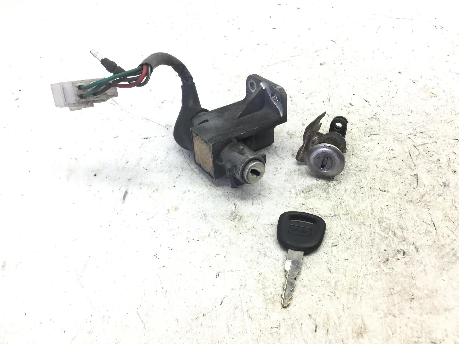 Kymco super 8 125 blocchetto accensione serratura e chiave 2009 2009 u80100
