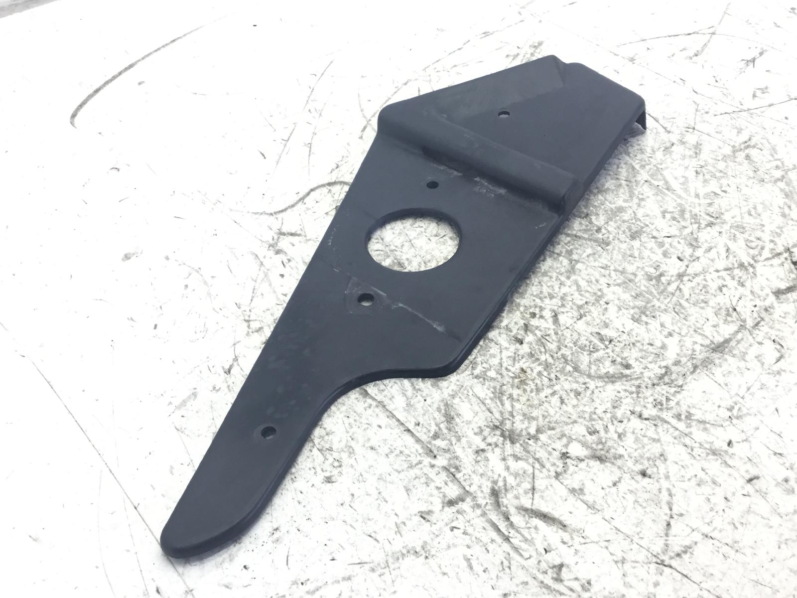 Moto guzzi nevada 350 staffa interna supporto fianchetto sinistro 1993 1997 lg