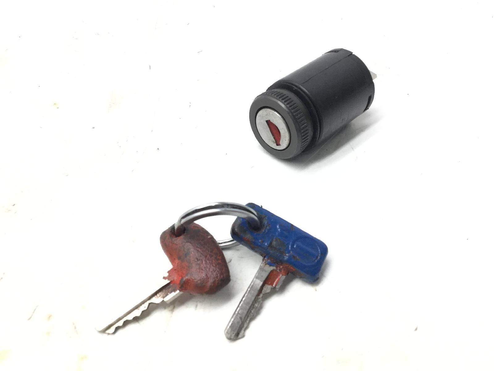 Moto guzzi nevada 350 blocchetto accensione e chiavi 1993 1997 lg