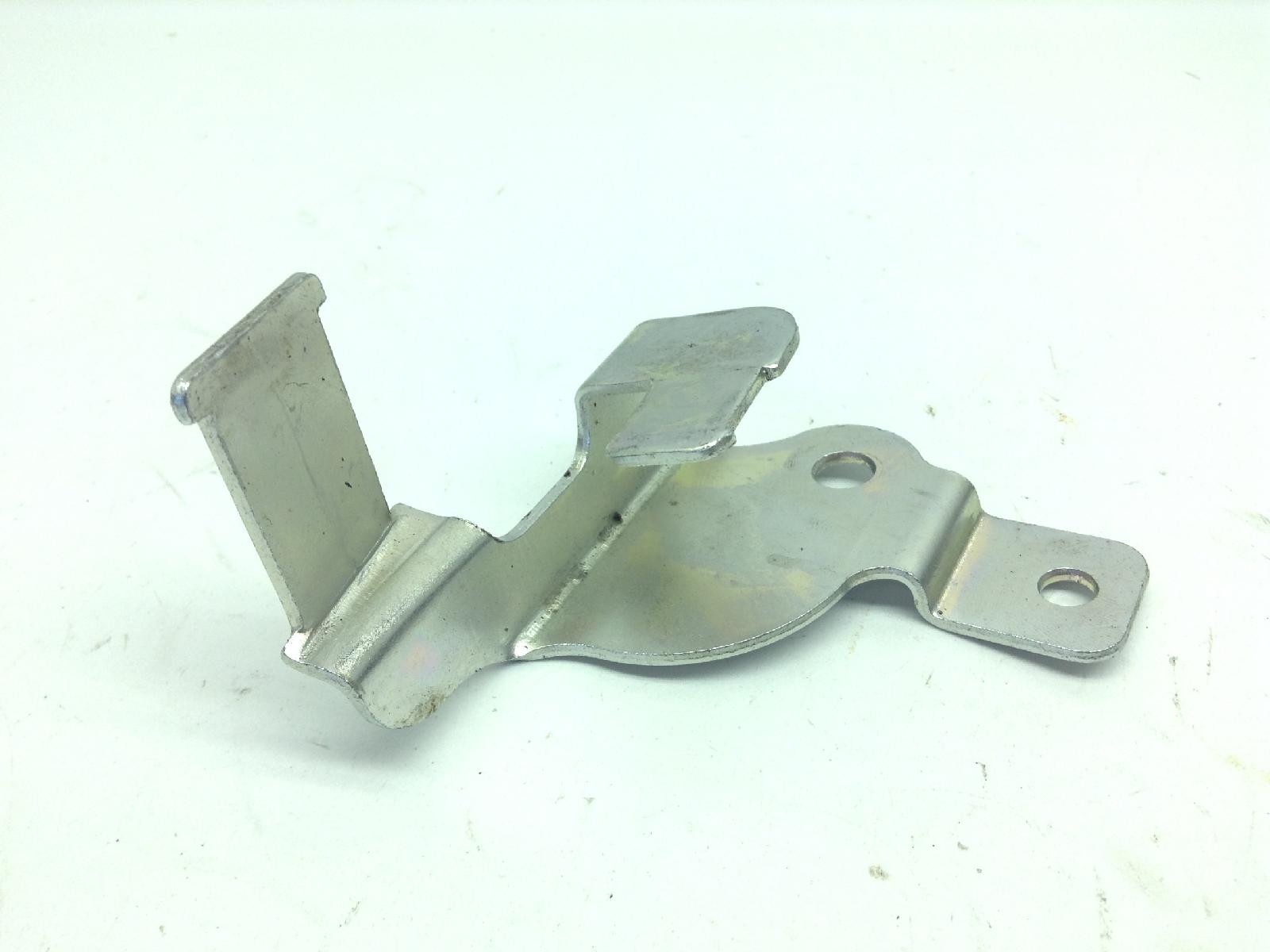Piaggio vespa primavera e5 75° anniversario 50 staffa supporto canister 2020 2023 cd0100
