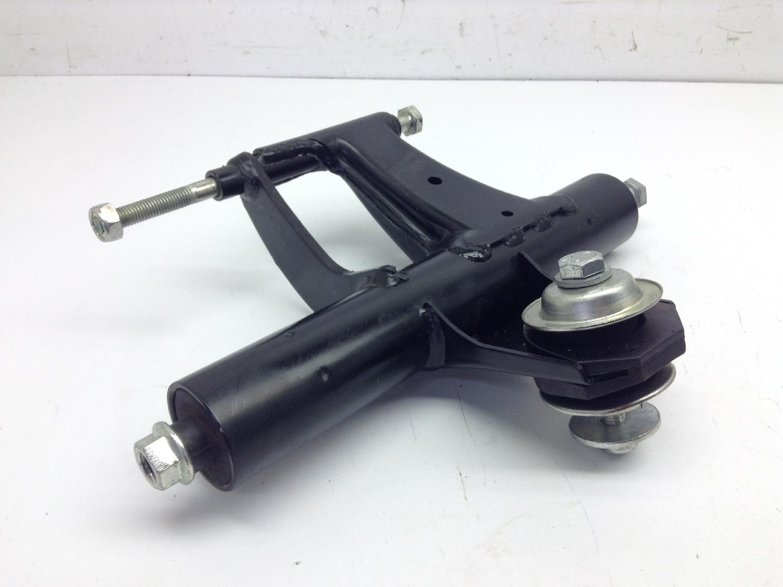 Piaggio vespa primavera e5 75° anniversario 50 staffa supporto motore 2020 2023 cd0100