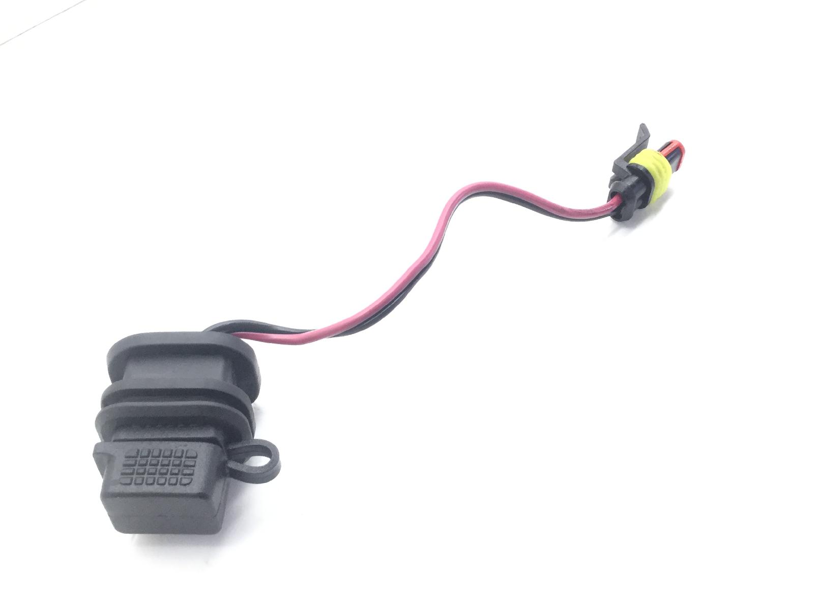 Piaggio vespa primavera e5 50 presa usb 2020 2023 cd0100