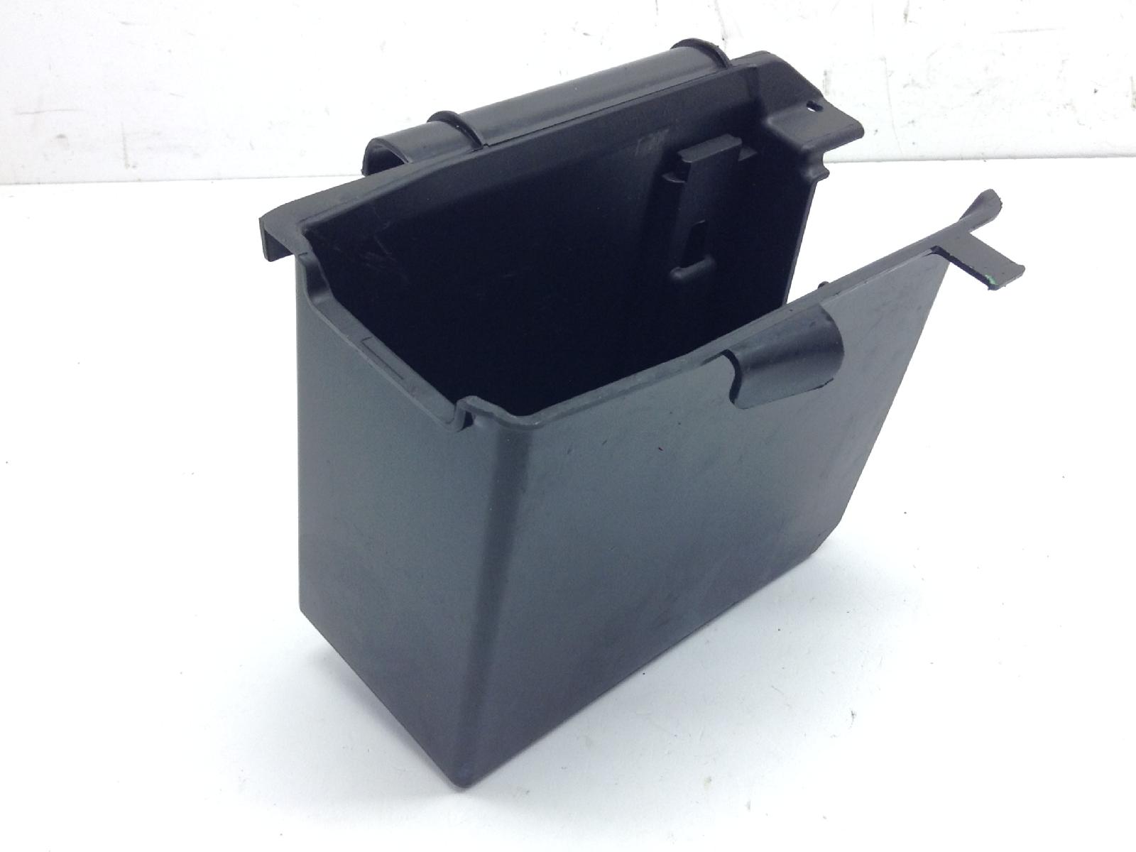 Piaggio vespa primavera e5 50 scatola vano batteria 2020 2023 cd0100