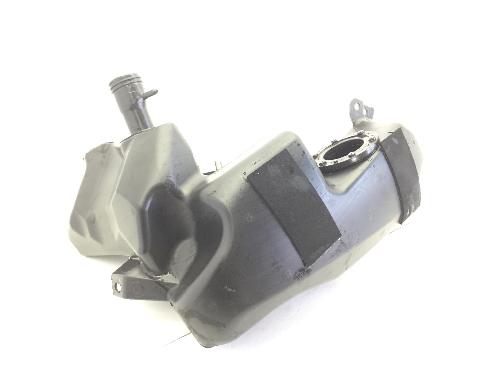 Piaggio vespa primavera e5 50 serbatoio benzina carburante 2020 2023 cd0100