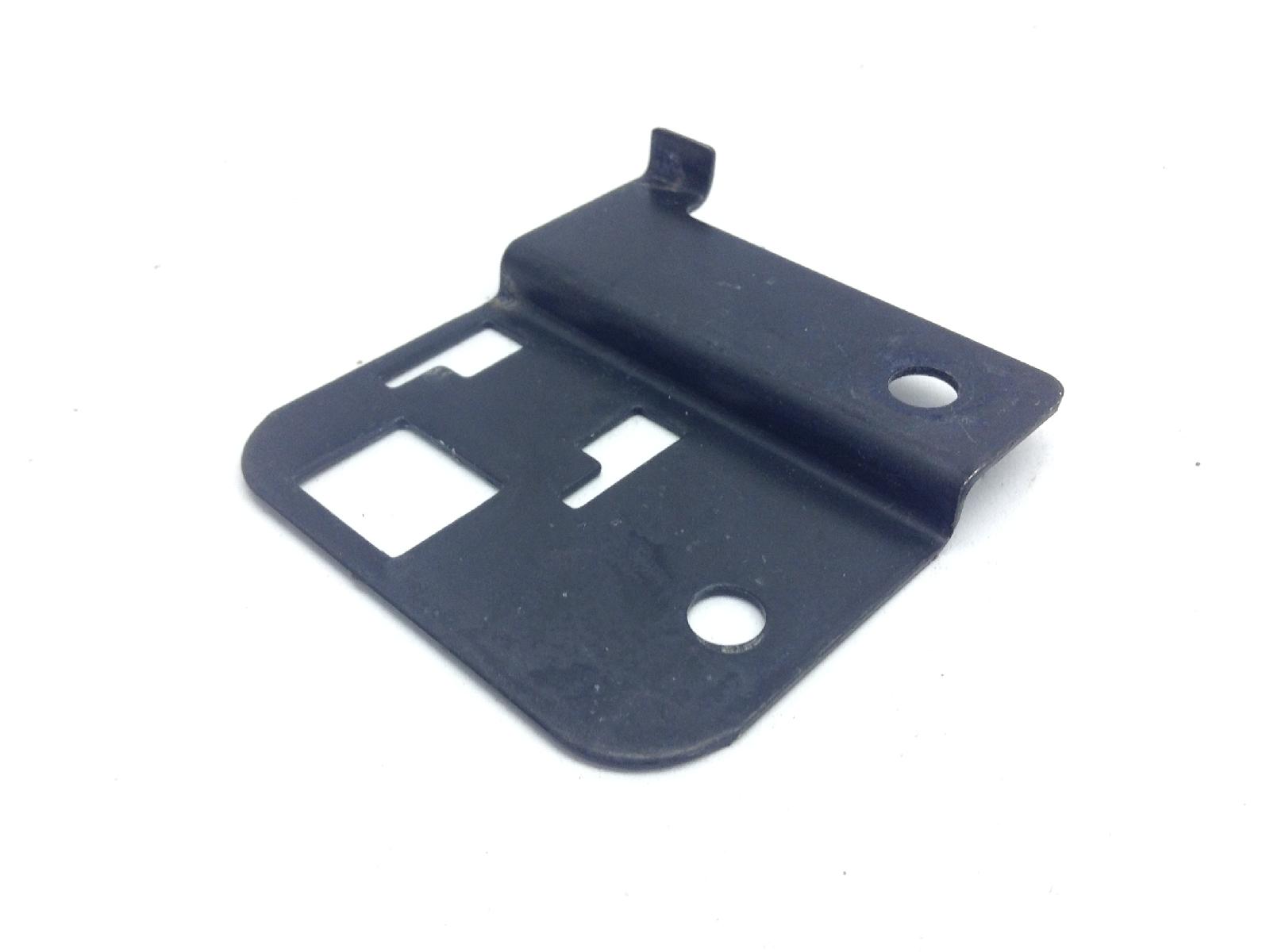 Piaggio vespa sprint 25km-h 50 staffa supporto rele' 2020 2020 cd0201