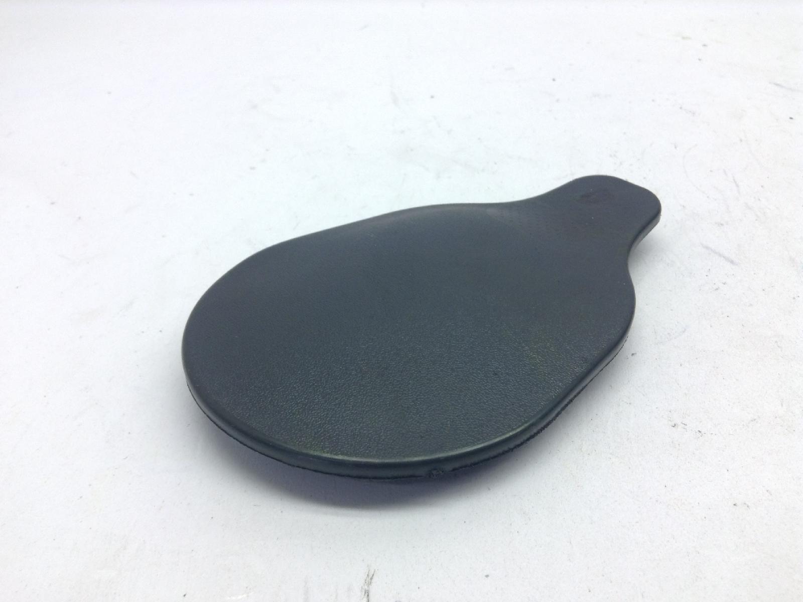 Piaggio vespa primavera e5 50 tappo in gomma carena controscudo 2020 2023 cd0100