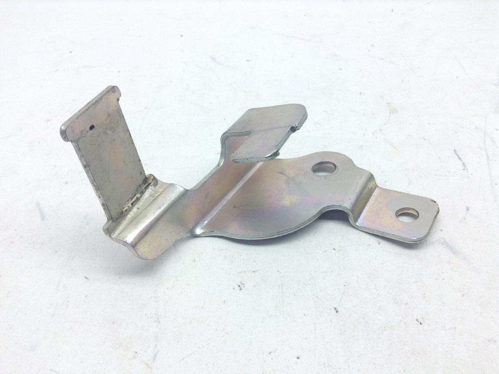 Piaggio vespa primavera e5 50 staffa supporto canister 2020 2023 cd0100