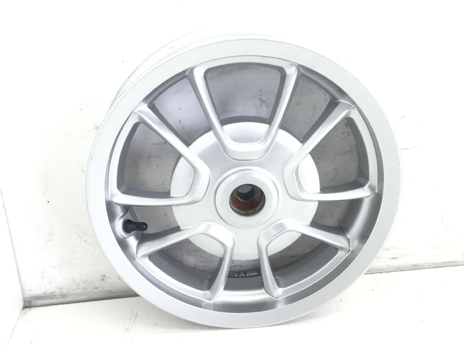 Piaggio vespa primavera e5 50 cerchio ruota posteriore 12 x 3.00 2020 2023 cd0100