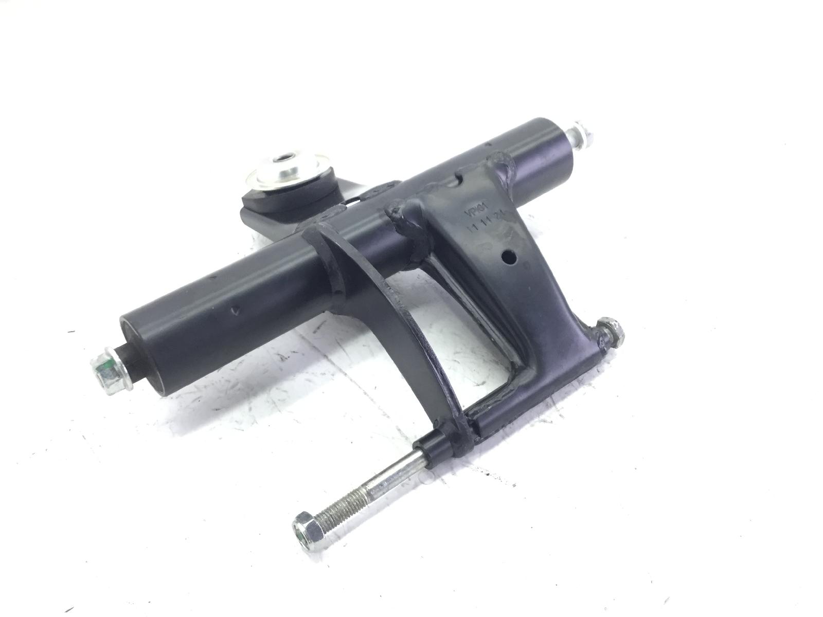 Piaggio vespa primavera e5 50 staffa supporto motore 2020 2023 cd0100