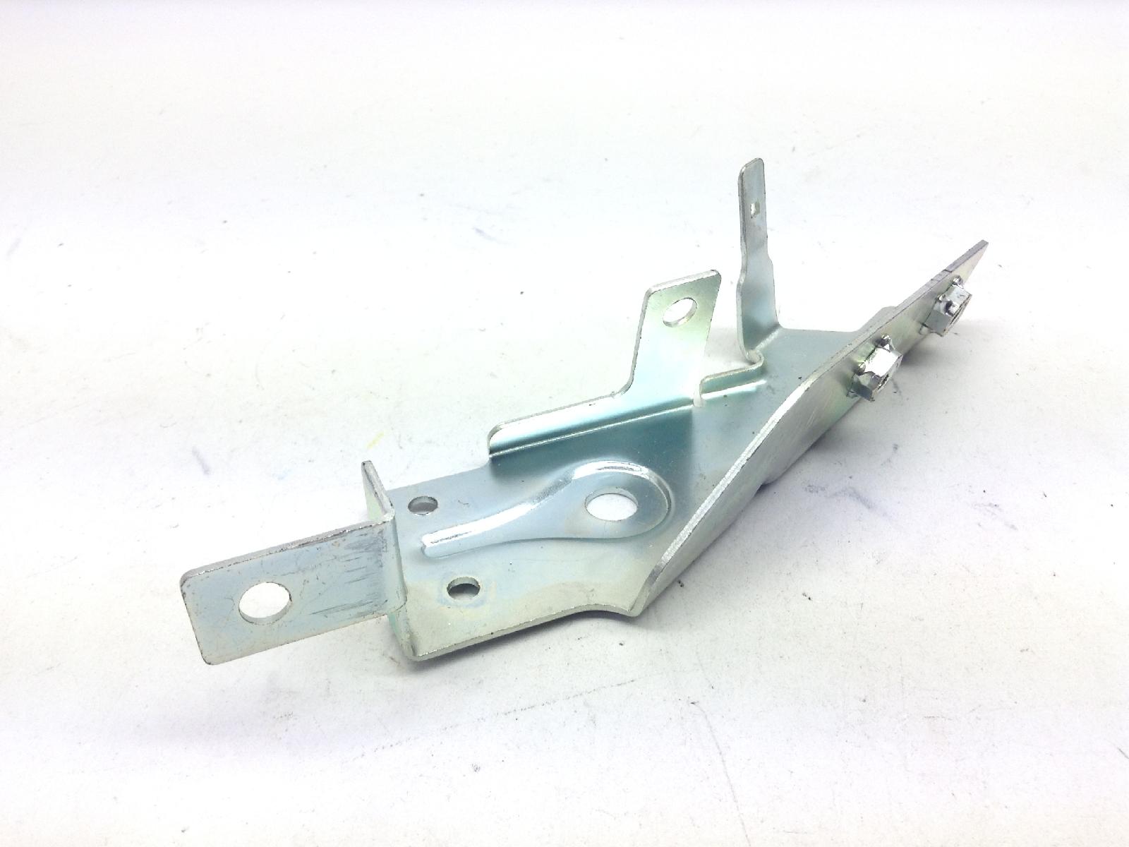 Piaggio vespa primavera e5 50 staffa supporto connettori 2020 2023 cd0100
