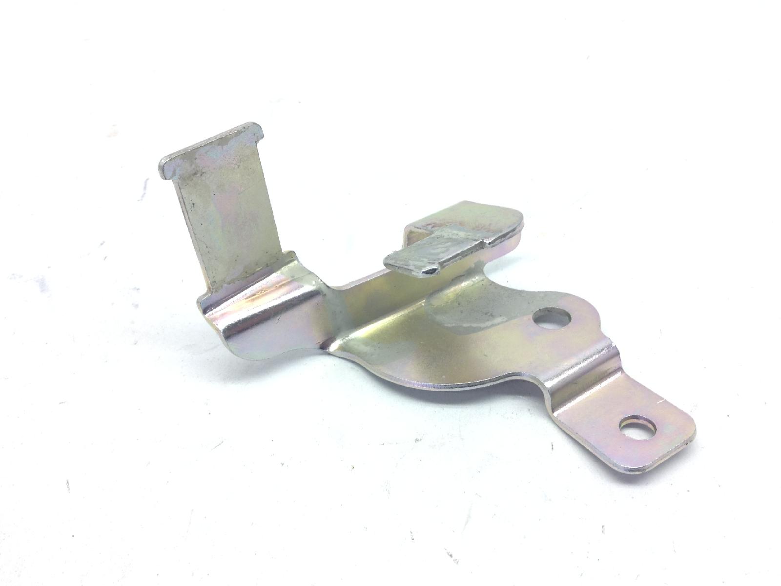 Piaggio vespa primavera e5 50 staffa supporto canister 2020 2023 cd0100