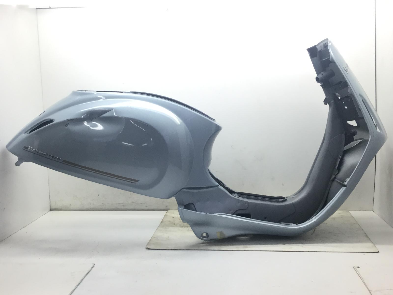 Piaggio vespa primavera e5 50 telaio per recupero lamierati 2020 2023 cd0100