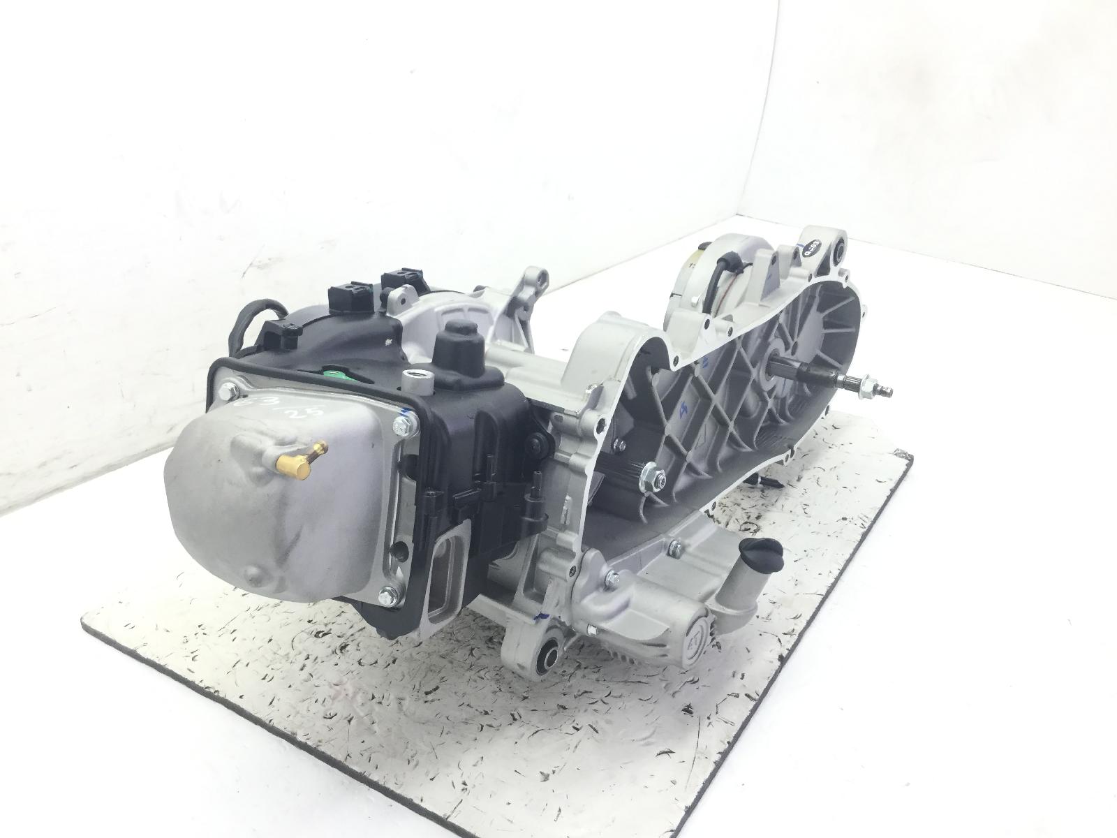 Piaggio vespa primavera e5 50 blocco motore mod. cd01m 2020 2023 cd0100
