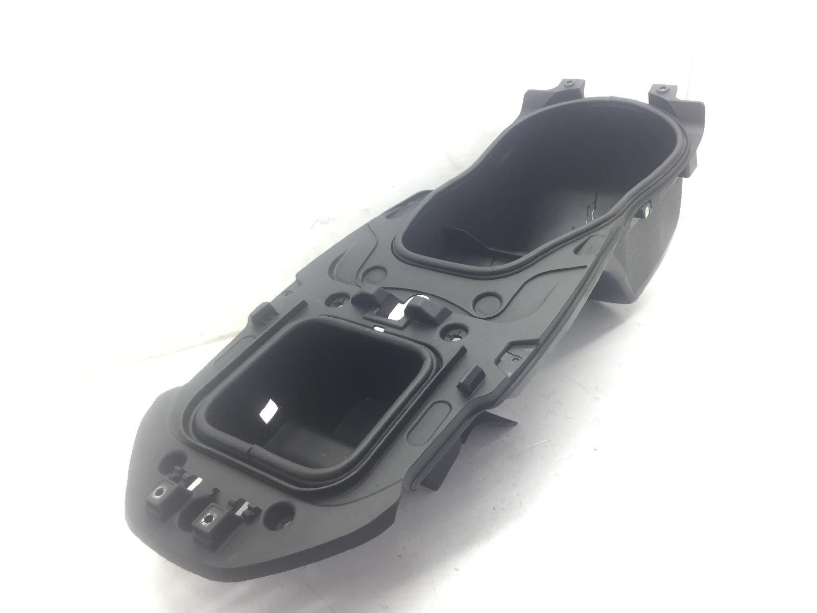 Peugeot xp gt 400 carena vano sottosella 2023 2023 vgay2aaaa