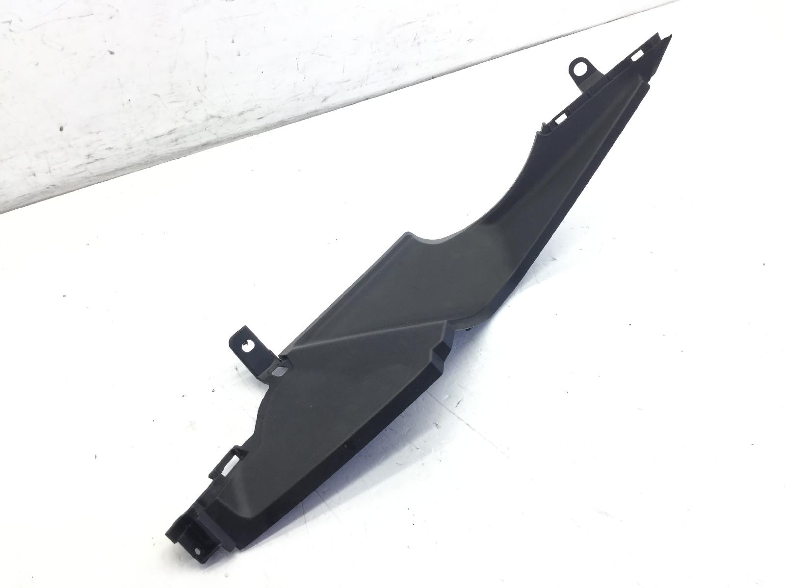 Peugeot xp gt 400 carena fianchetto controscudo laterale sinistro 2023 2023 vgay2aaaa