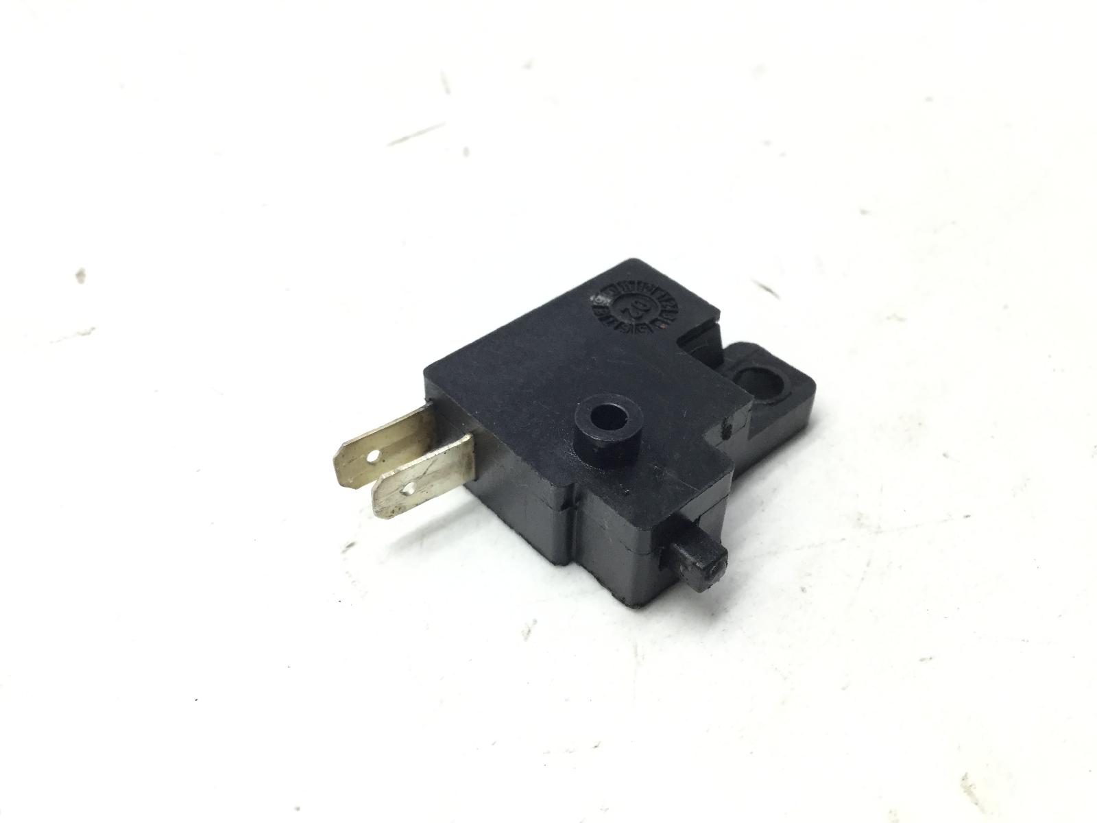 Kymco b&w bet win euro 2 250 sensore microstop freno posteriore sinistro 2003 2003 s70011