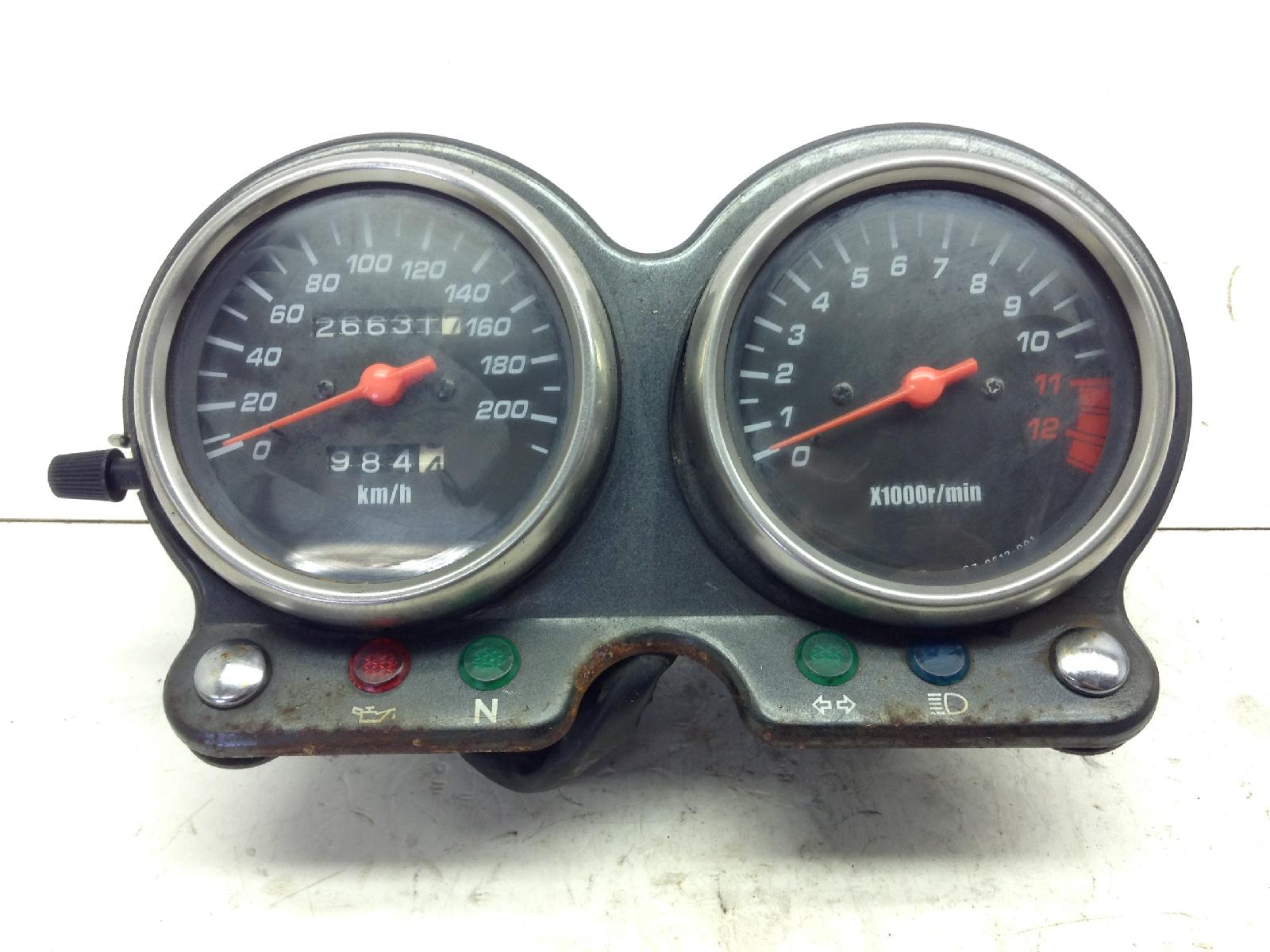 Suzuki gs 500 strumentazione contachilometri tachimetro 2001 2002 bk111