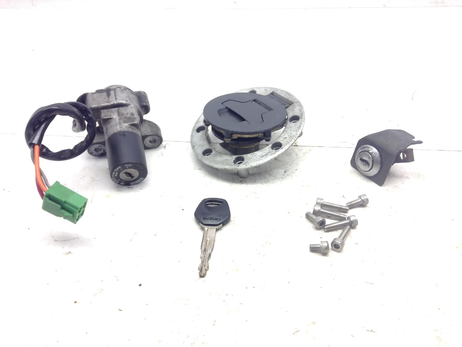 Suzuki gs 500 blocchetto accensione serratura tappo benzina e chiave 2001 2002 bk111