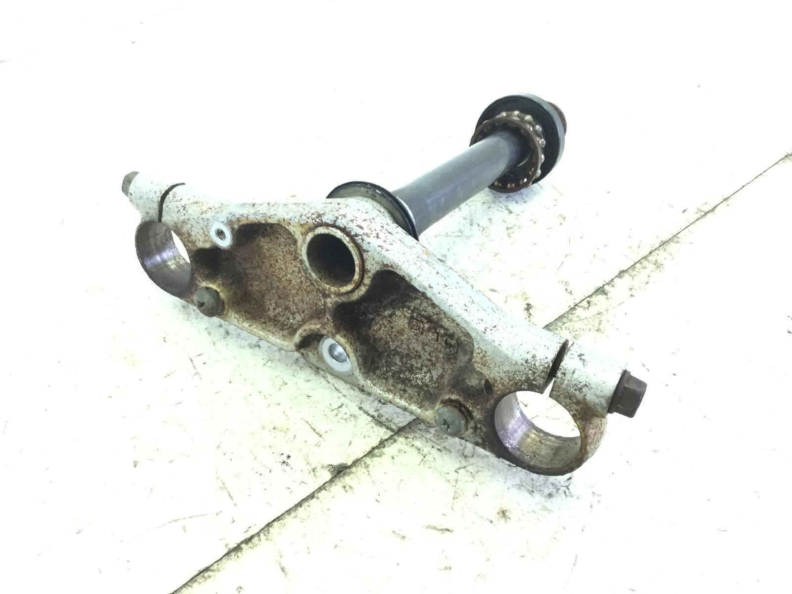Piastra inferiore cristo forcella suzuki gz marauder 250 2002 2002 ar141
