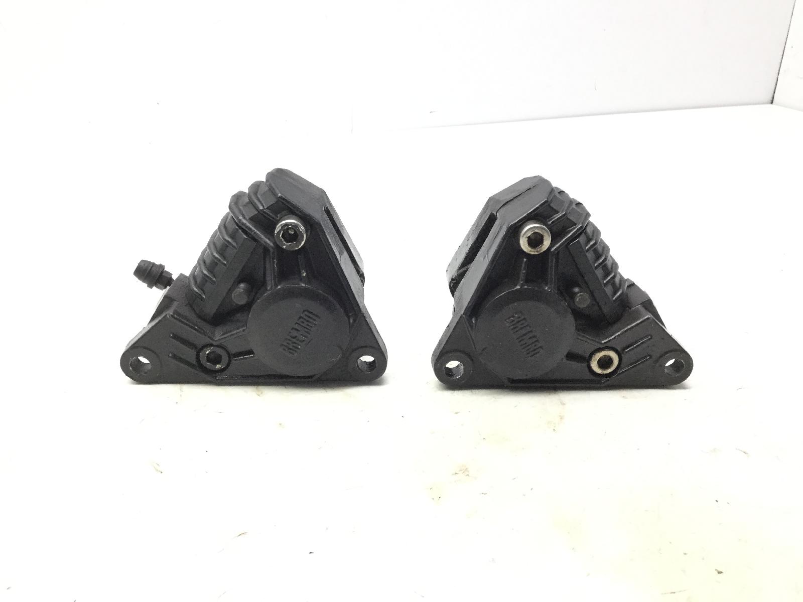 Moto guzzi v35 iii 350 coppia pinze freno anteriori - interasse: 94 mm 1985 1987 py