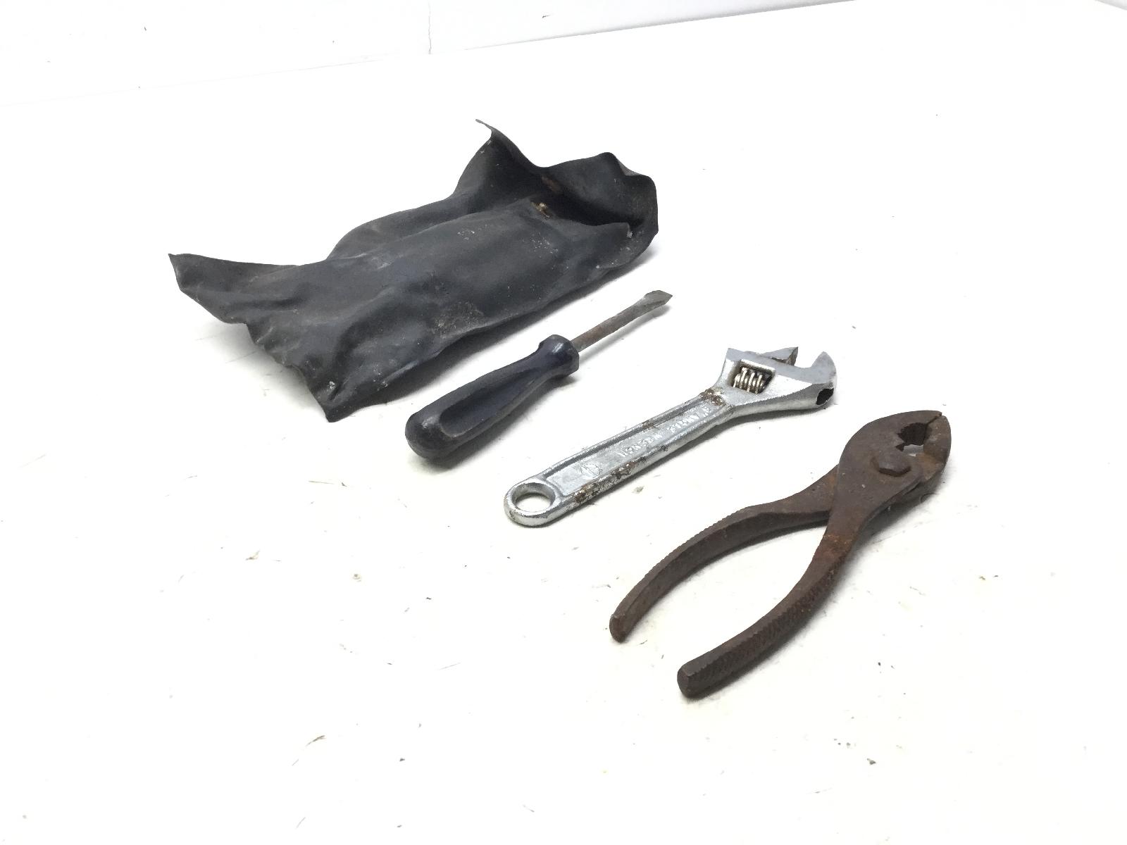 Kawasaki z 200 kit attrezzi attrezzatura di bordo 1977 1979 kz200a