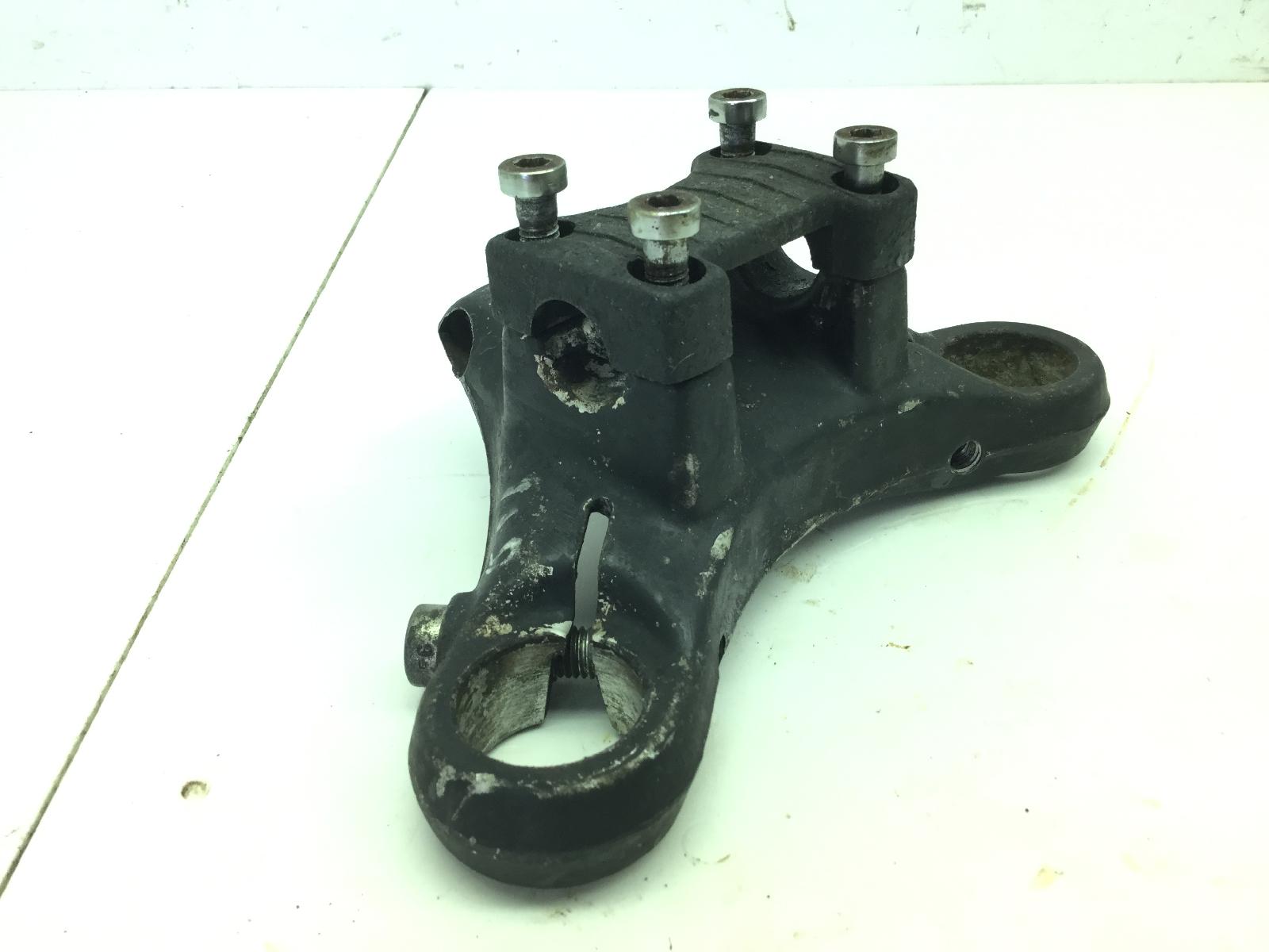 Moto guzzi v35 ii 350 piastra superiore supporto manubrio e cavallotto 1980 1985 pd