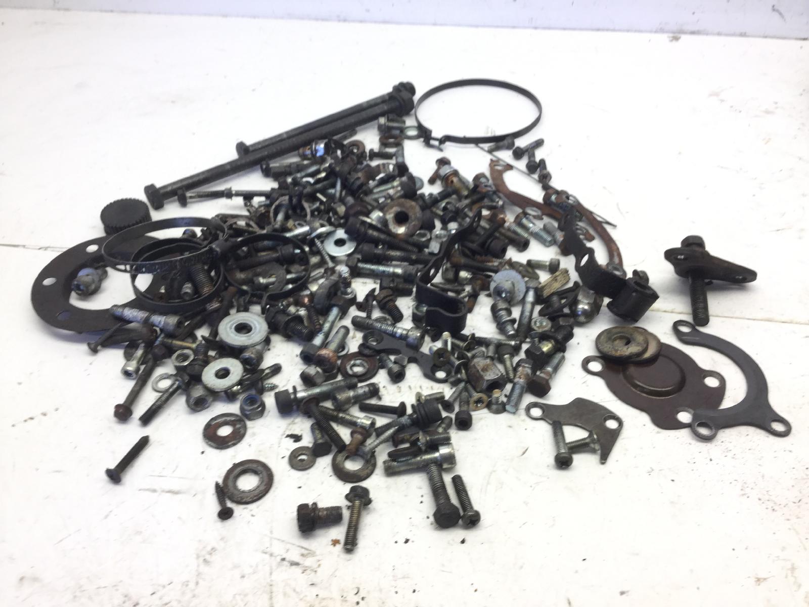 Suzuki gs 1100 gk 1100 kit viti bulloni dadi assortiti 1982 1986 gu71d