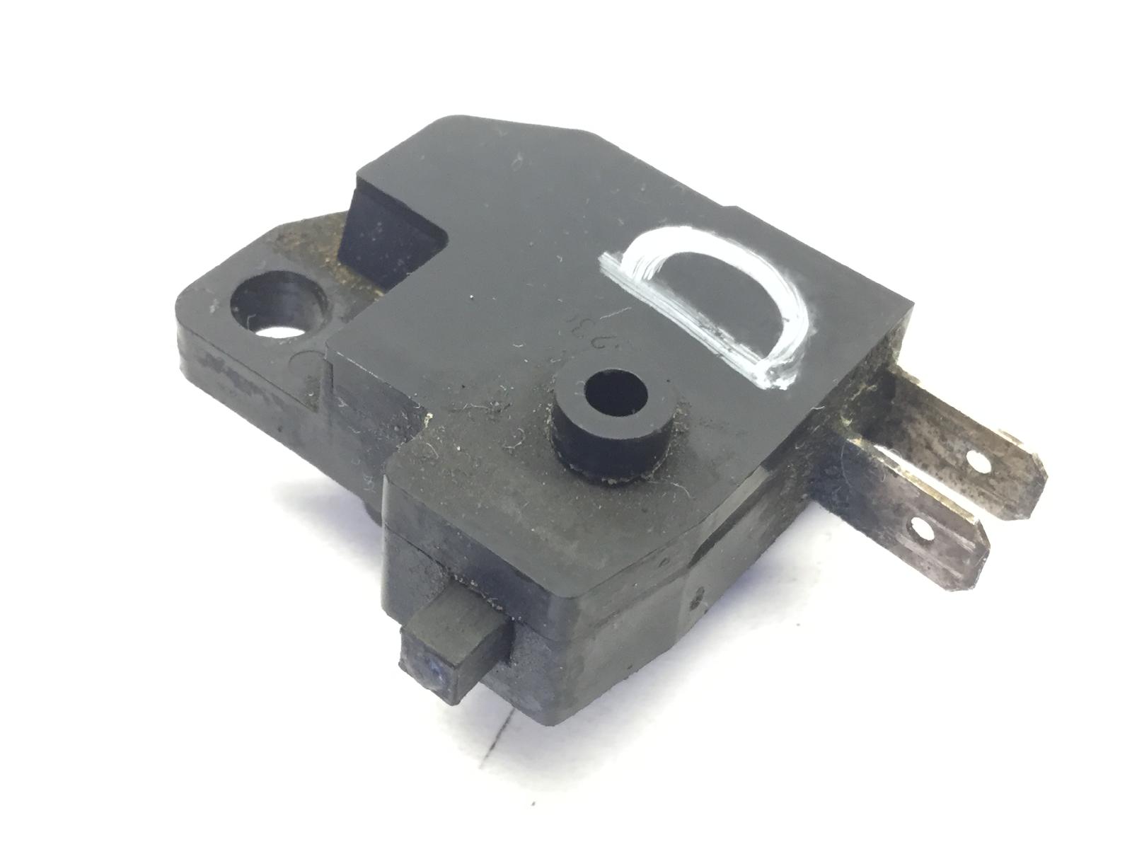 Suzuki gsf bandit s 650 sensore stop microstop pompa freno destra 2005 2006 b5111