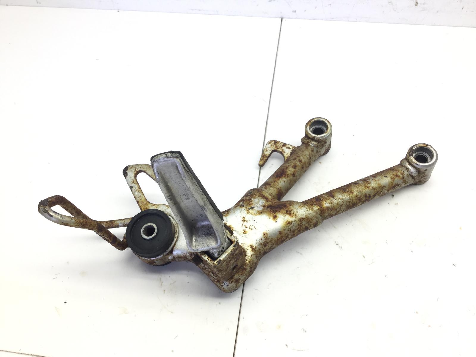 Suzuki gsf bandit s 650 pedana poggiapiede posteriore destra e supporto 2005 2006 b5111