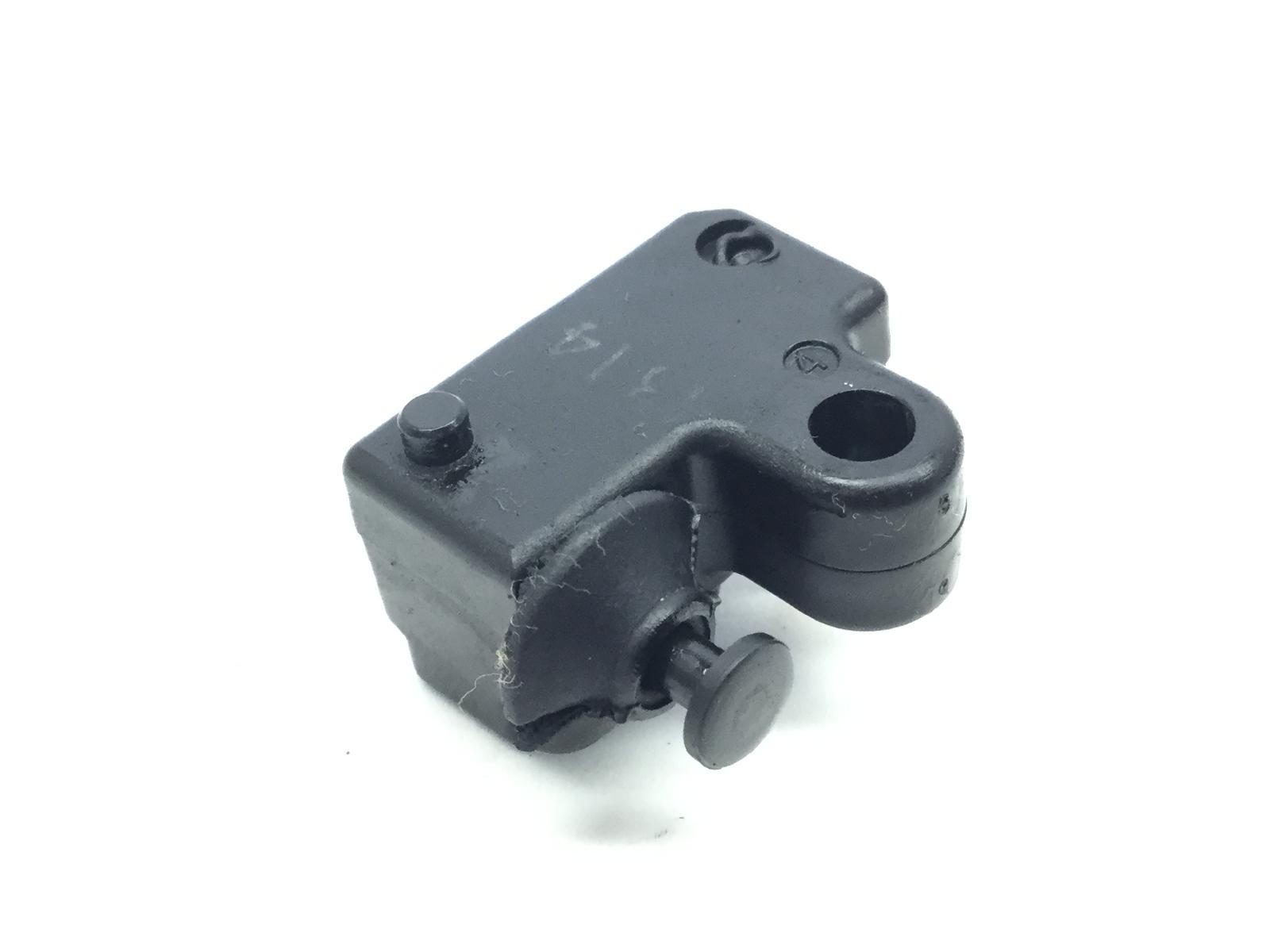Yamaha x-max abs yp ra 125 sensore stop microstop freno anteriore destro 2014 2016 se684