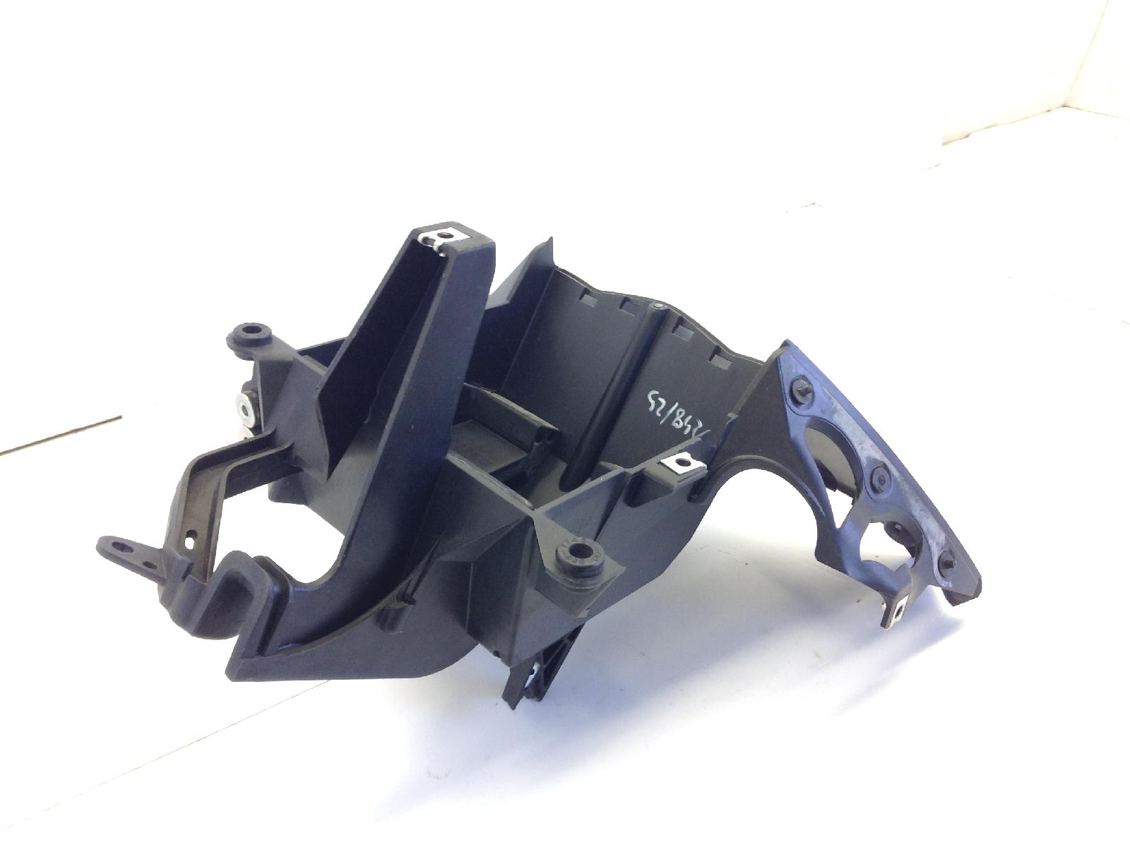 Yamaha x-max abs yp ra 125 carena vano batteria supporto scudo anteriore 2014 2016 se684