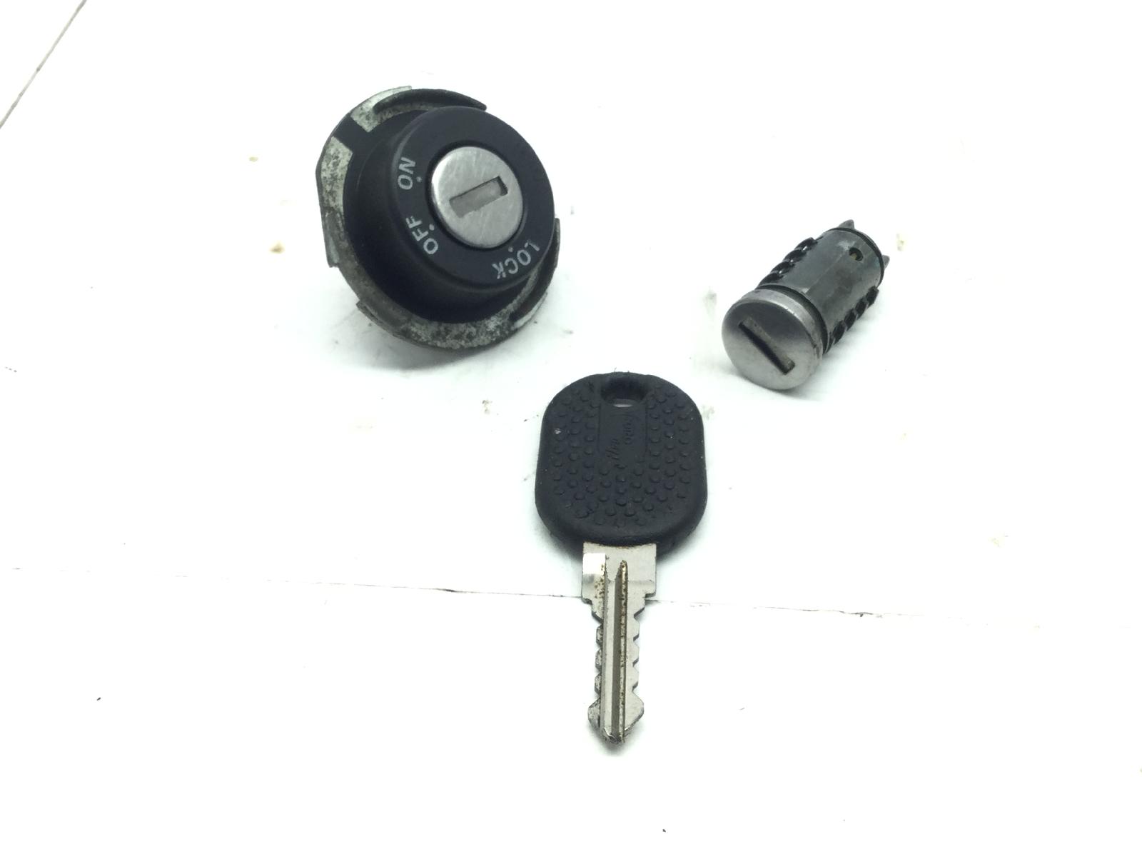 Piaggio liberty 2t rst 50 blocchetto accensione serratura e chiave 2004 2004 c42100