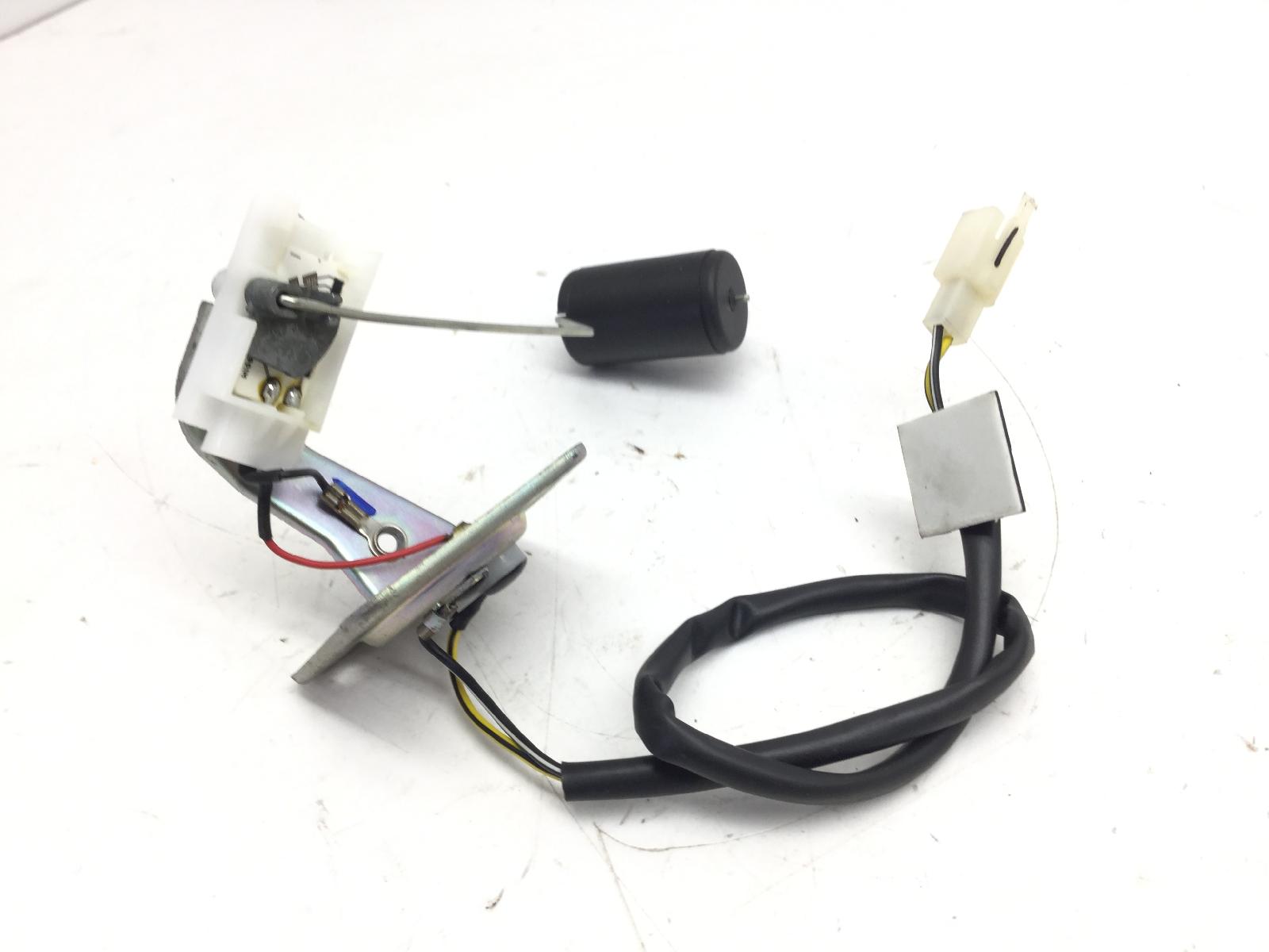 Piaggio vespa sprint 25km-h 50 galleggiante sonda livello benzina 2020 2020 cd0201