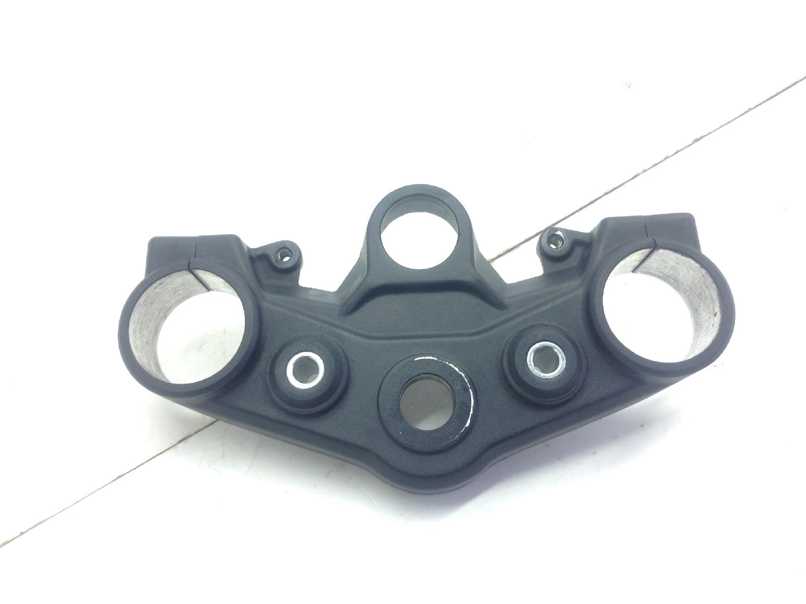 Voge brivido 125r 125 piastra superiore forcella anteriore 2023 2025 llcvpr1v6pa